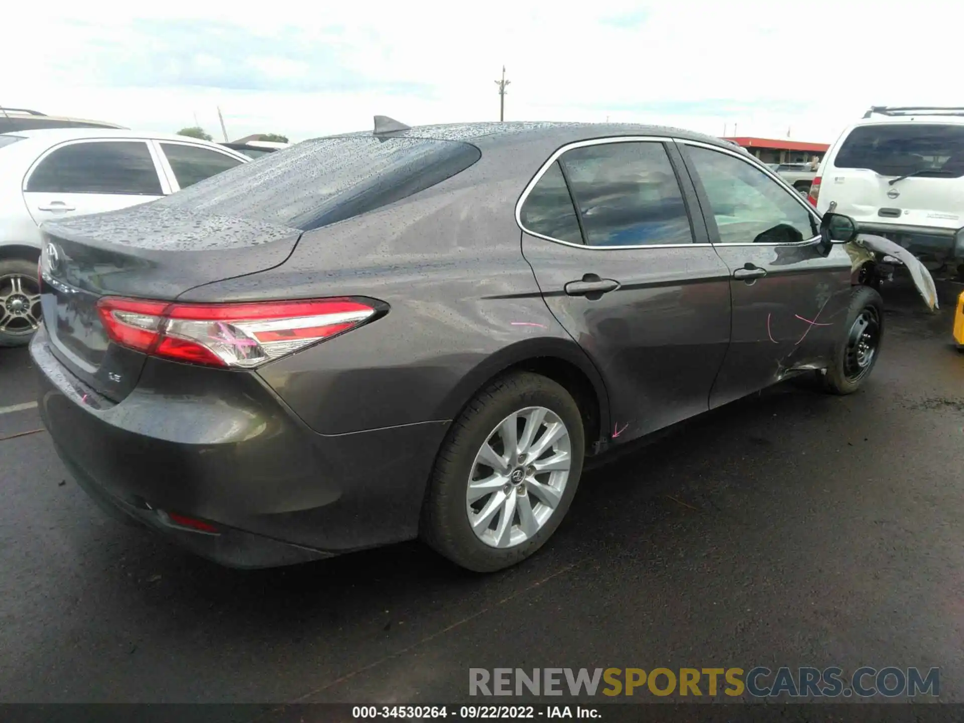 4 Photograph of a damaged car 4T1B11HK7KU682271 TOYOTA CAMRY 2019