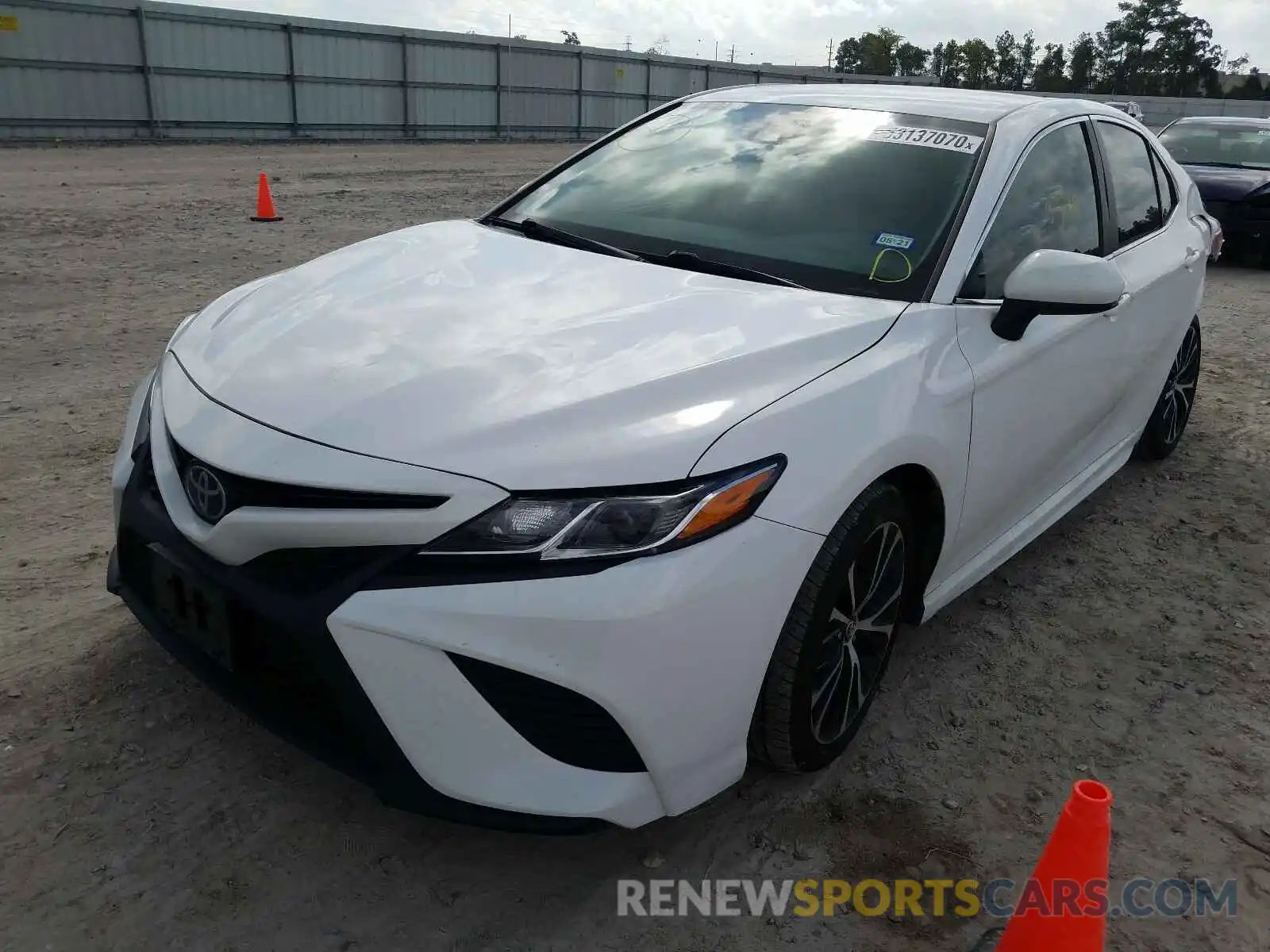 2 Photograph of a damaged car 4T1B11HK7KU685445 TOYOTA CAMRY 2019