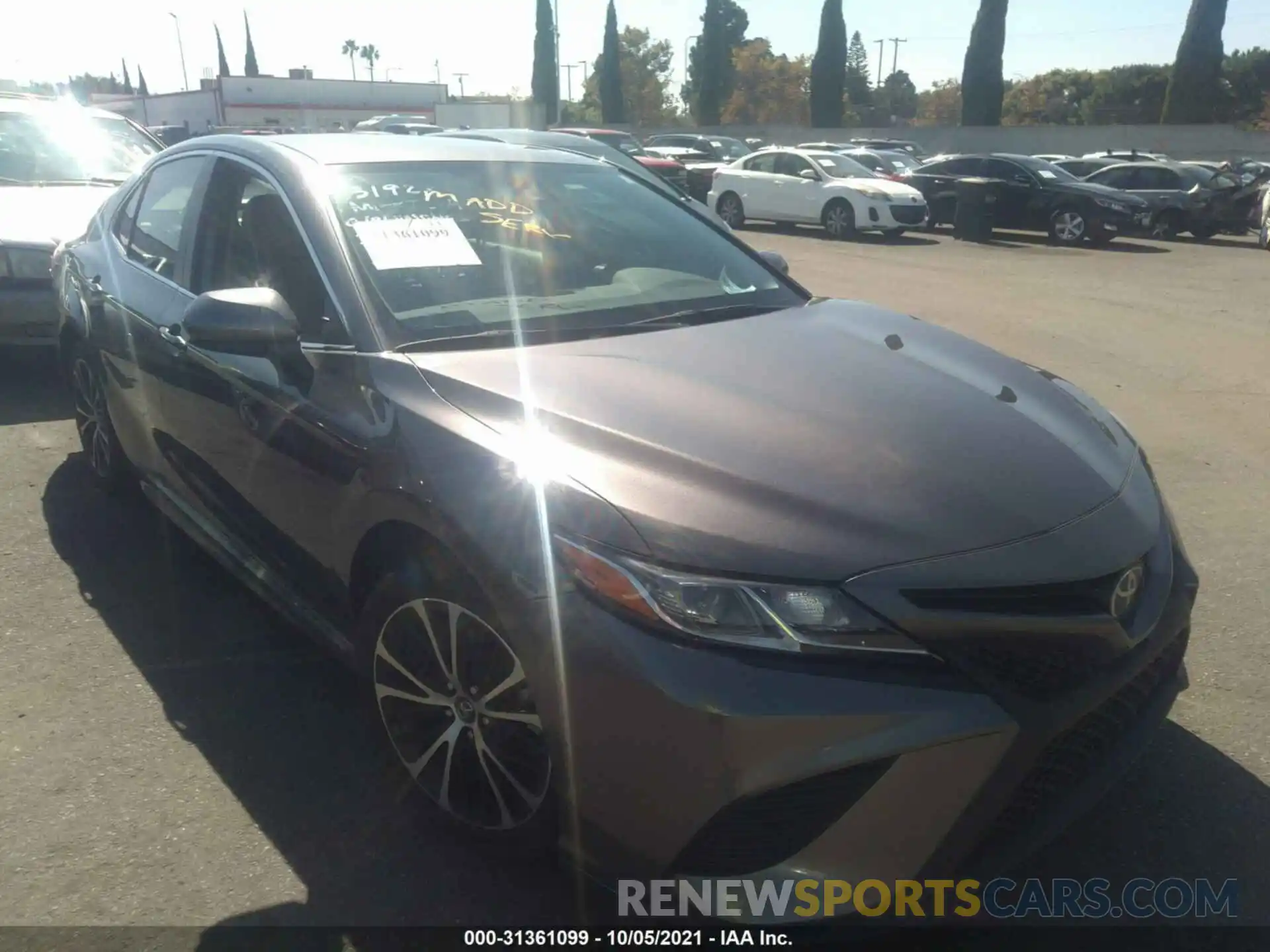 1 Photograph of a damaged car 4T1B11HK7KU685932 TOYOTA CAMRY 2019