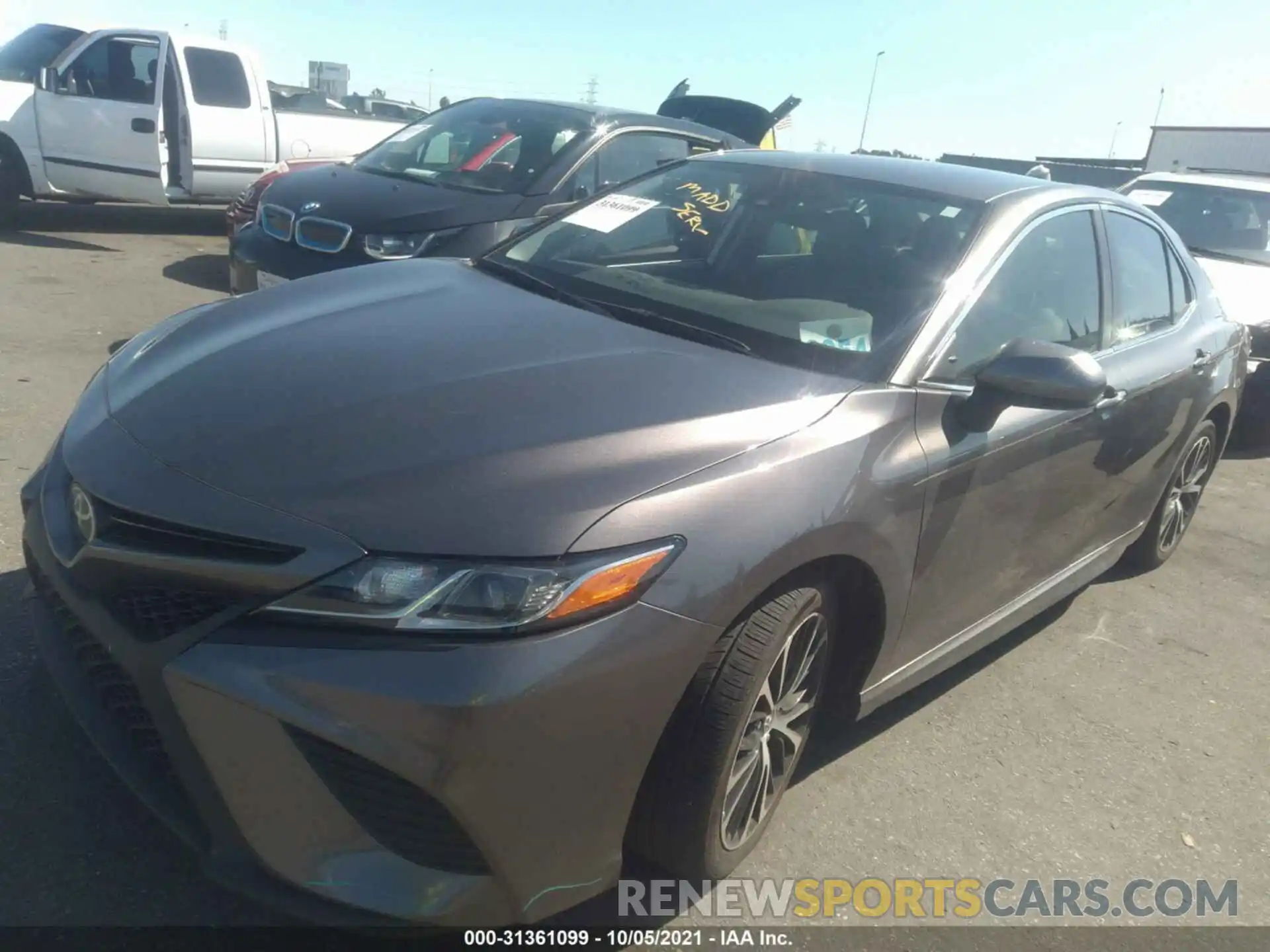 2 Photograph of a damaged car 4T1B11HK7KU685932 TOYOTA CAMRY 2019