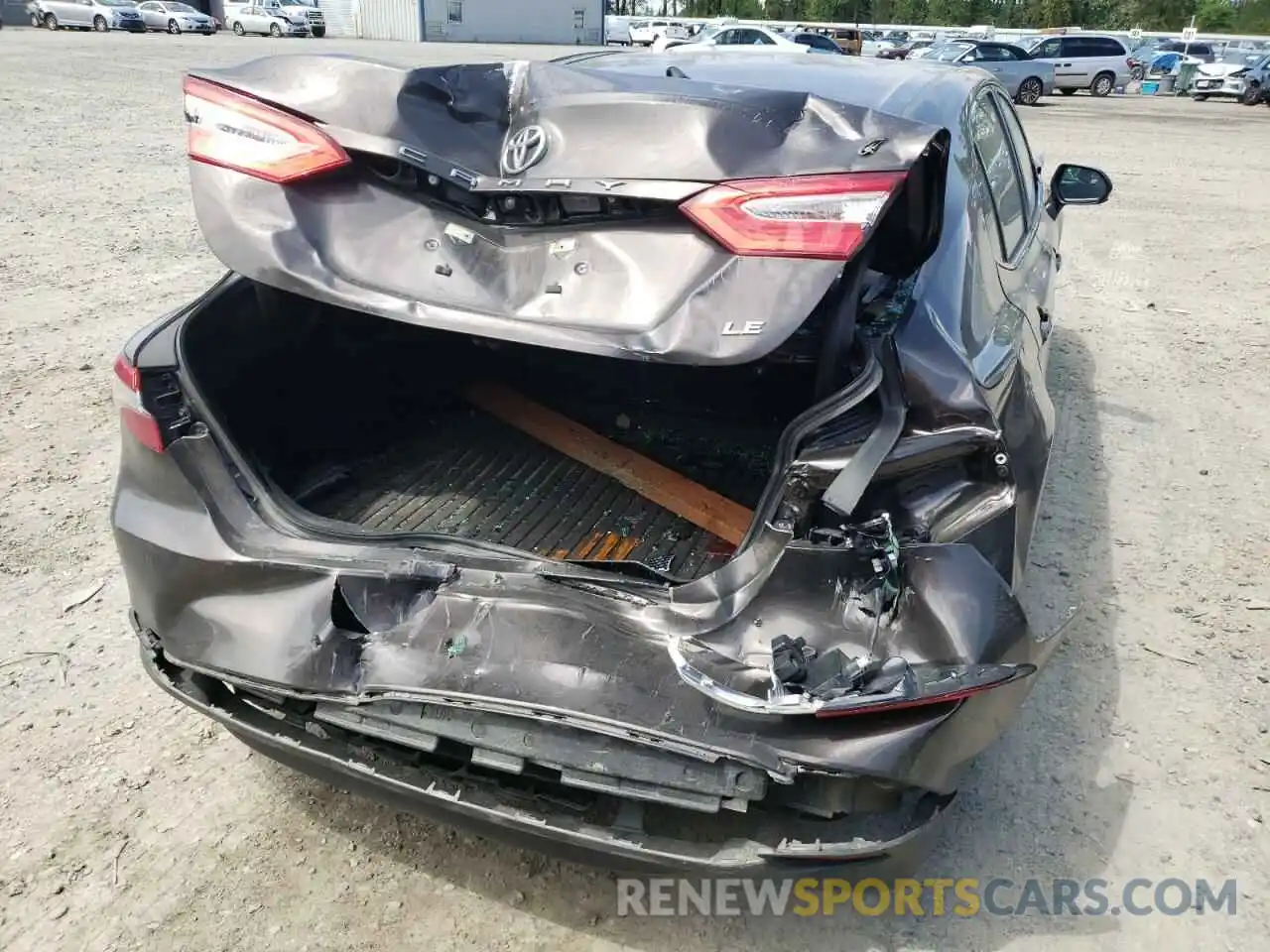 9 Photograph of a damaged car 4T1B11HK7KU687647 TOYOTA CAMRY 2019