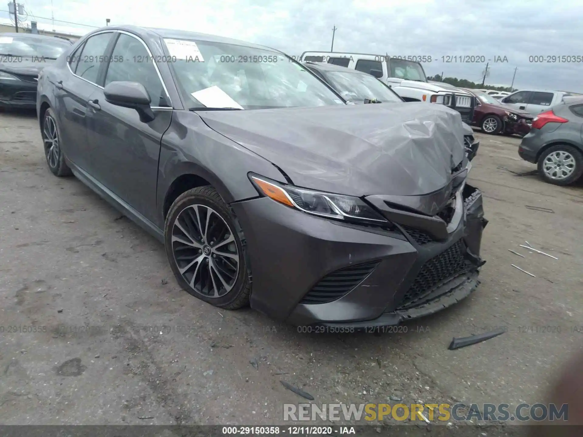 1 Photograph of a damaged car 4T1B11HK7KU687700 TOYOTA CAMRY 2019