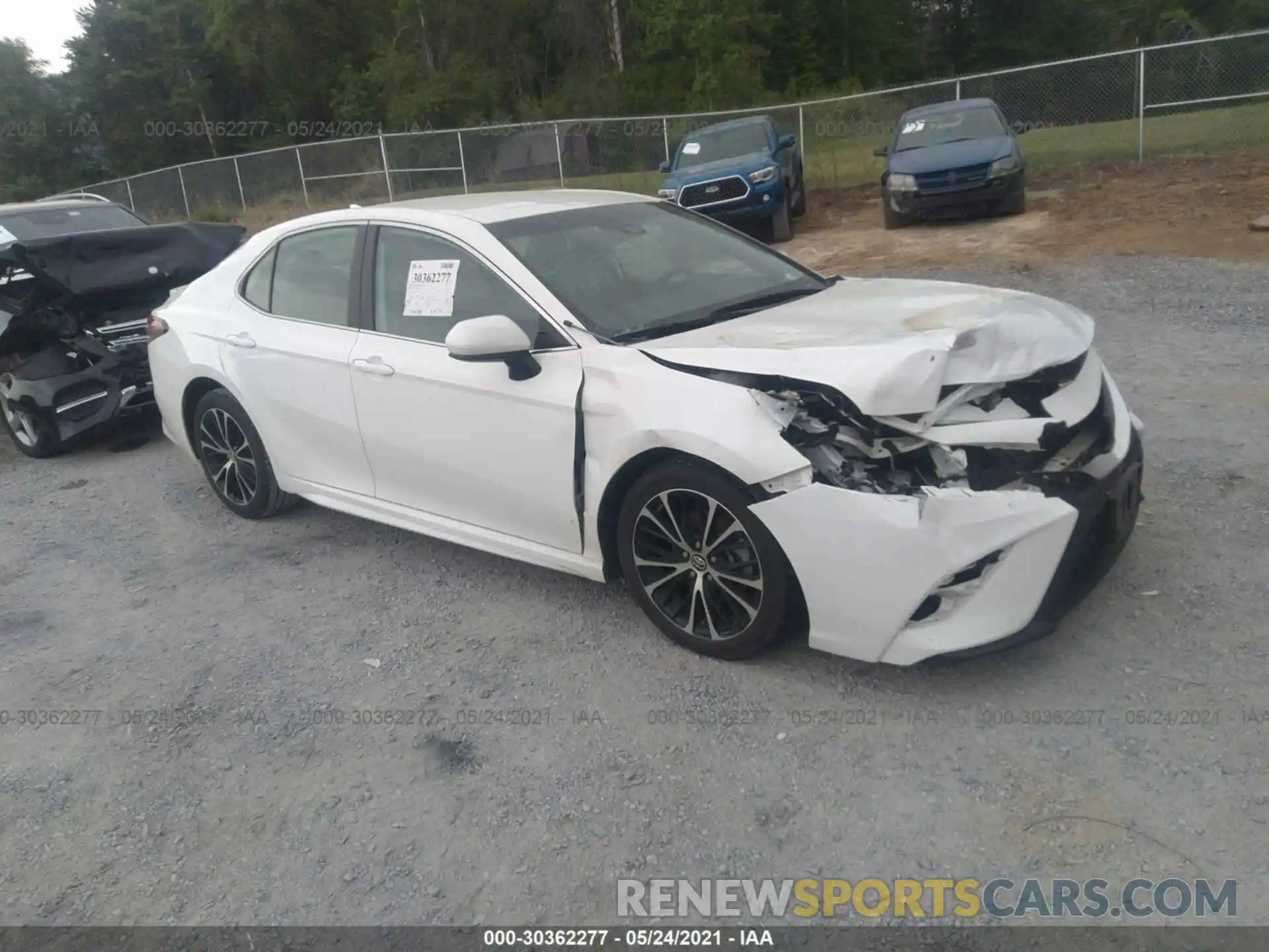 1 Photograph of a damaged car 4T1B11HK7KU687907 TOYOTA CAMRY 2019