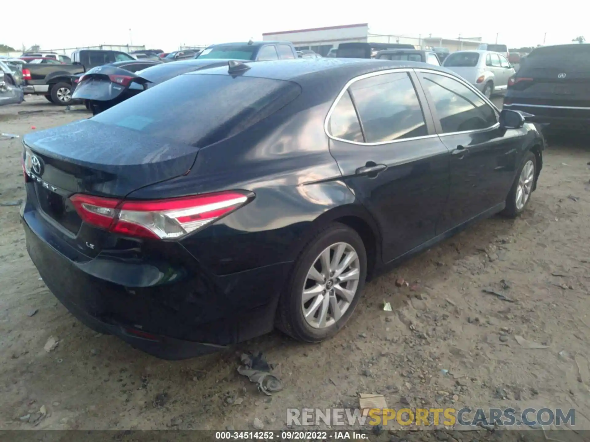 4 Фотография поврежденного автомобиля 4T1B11HK7KU688118 TOYOTA CAMRY 2019