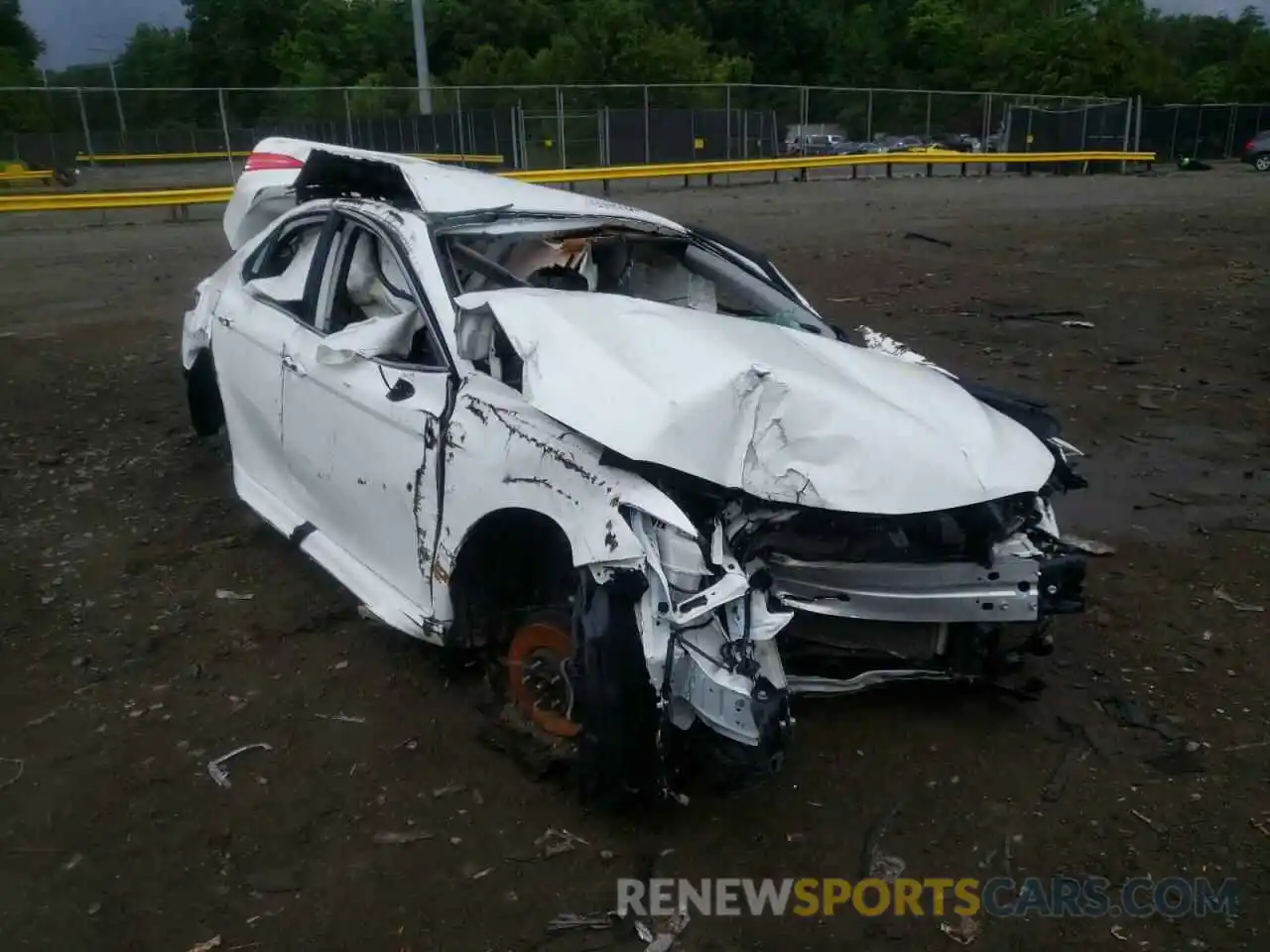 9 Photograph of a damaged car 4T1B11HK7KU690631 TOYOTA CAMRY 2019