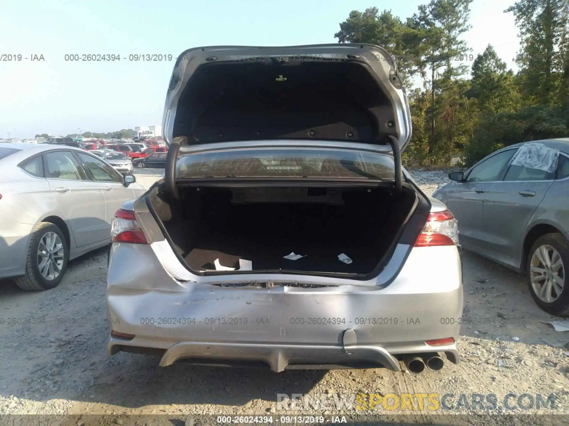 6 Photograph of a damaged car 4T1B11HK7KU690810 TOYOTA CAMRY 2019