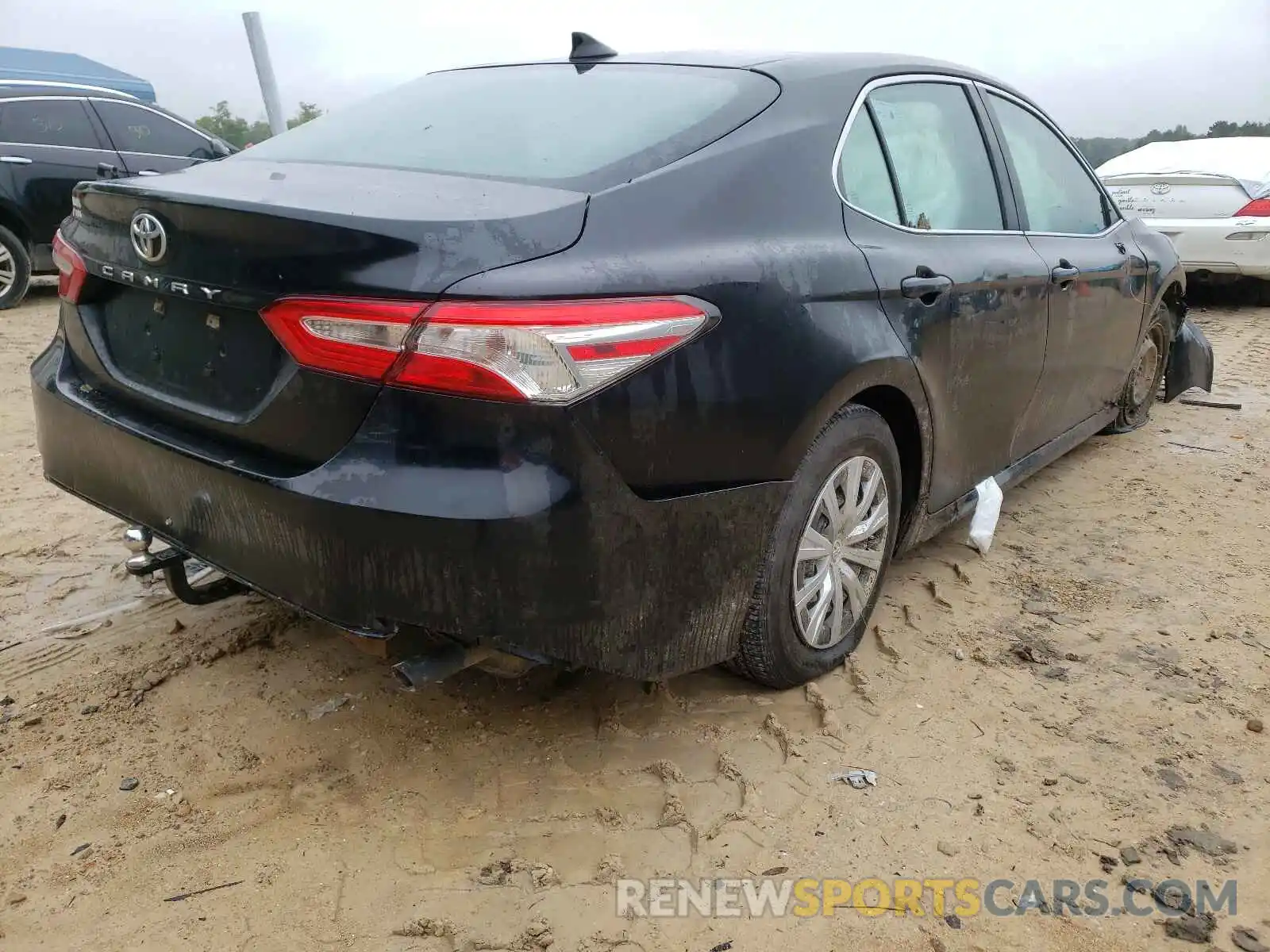 4 Photograph of a damaged car 4T1B11HK7KU690838 TOYOTA CAMRY 2019