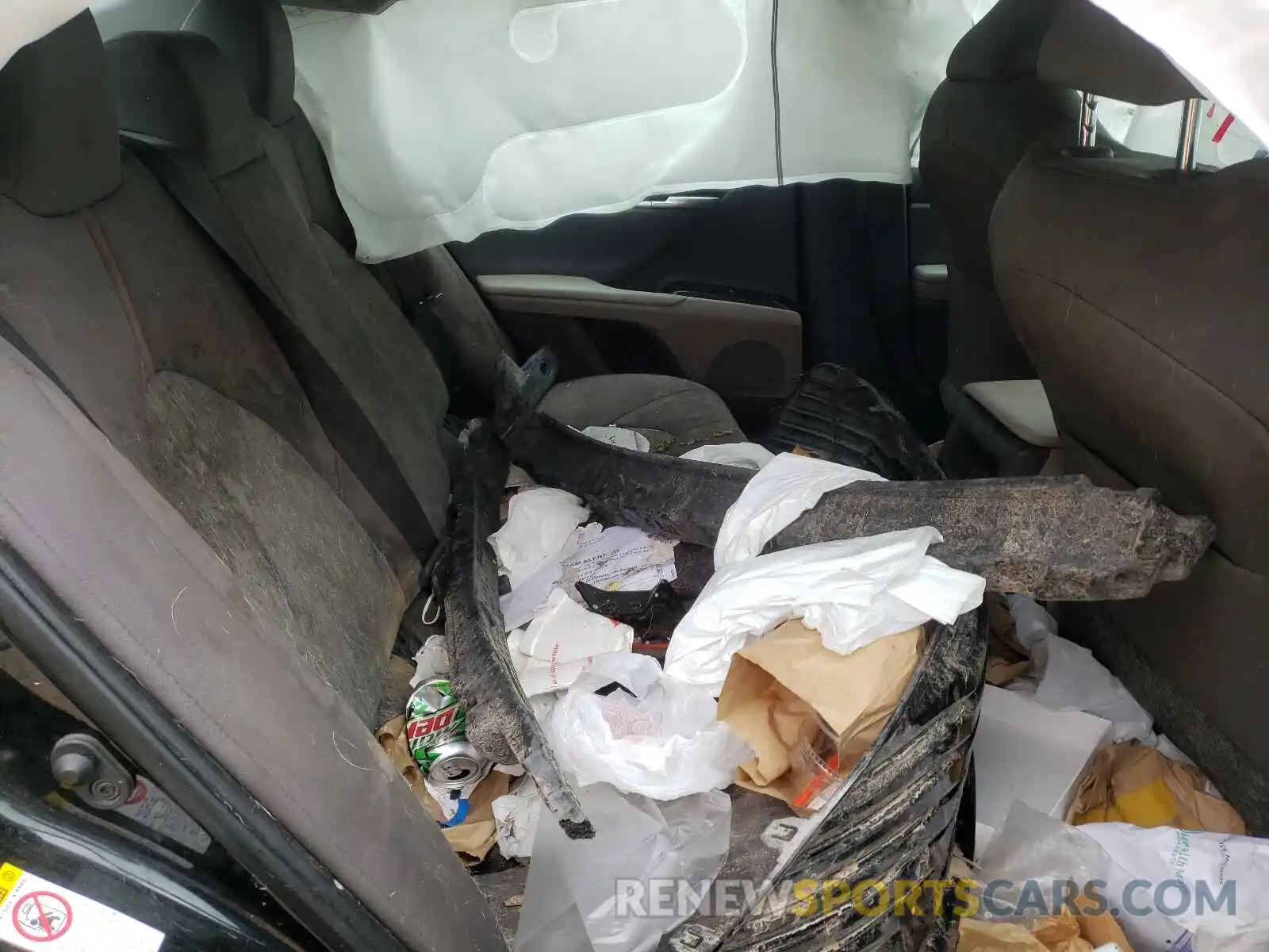 6 Photograph of a damaged car 4T1B11HK7KU690838 TOYOTA CAMRY 2019