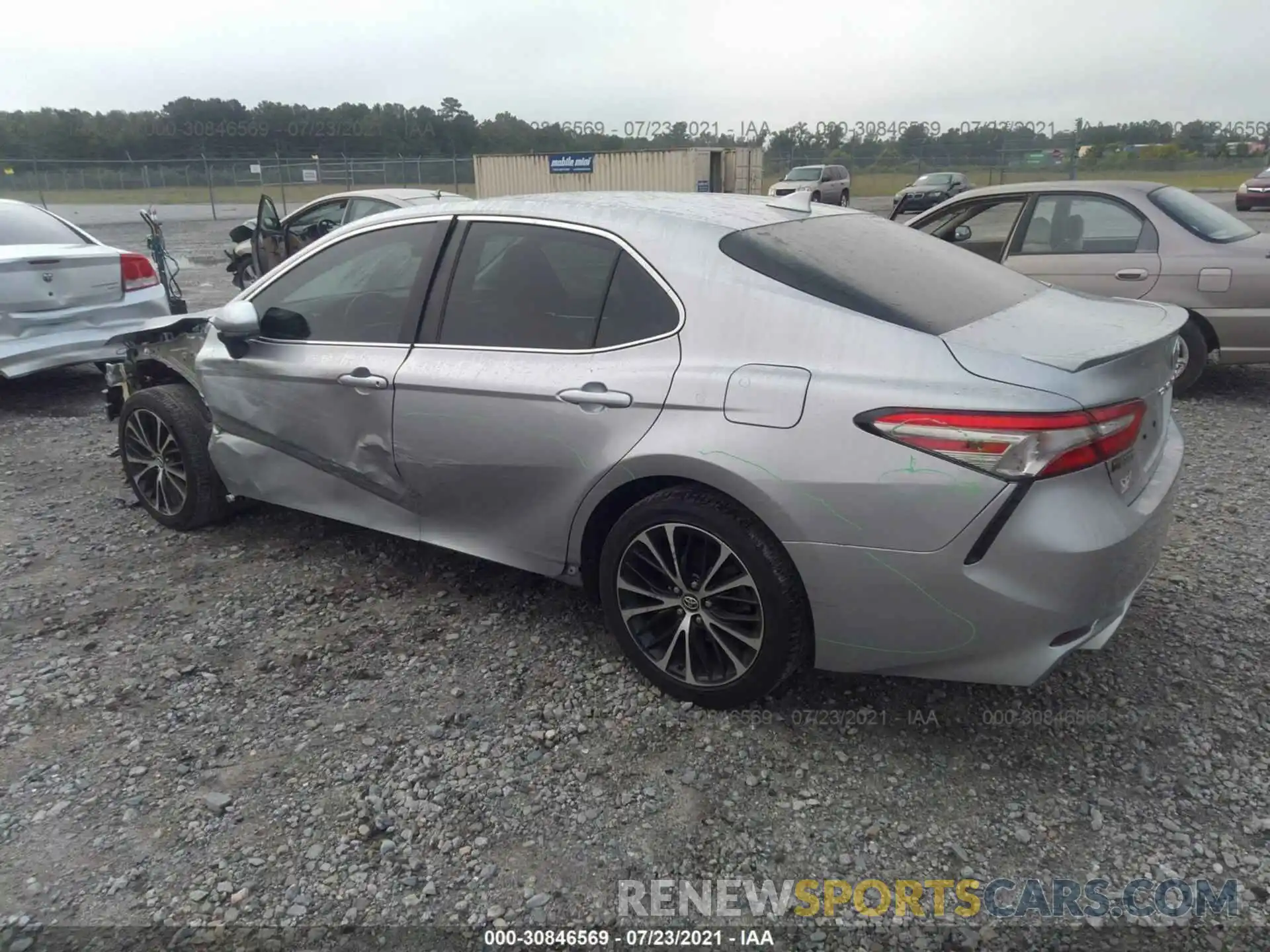 3 Photograph of a damaged car 4T1B11HK7KU690886 TOYOTA CAMRY 2019