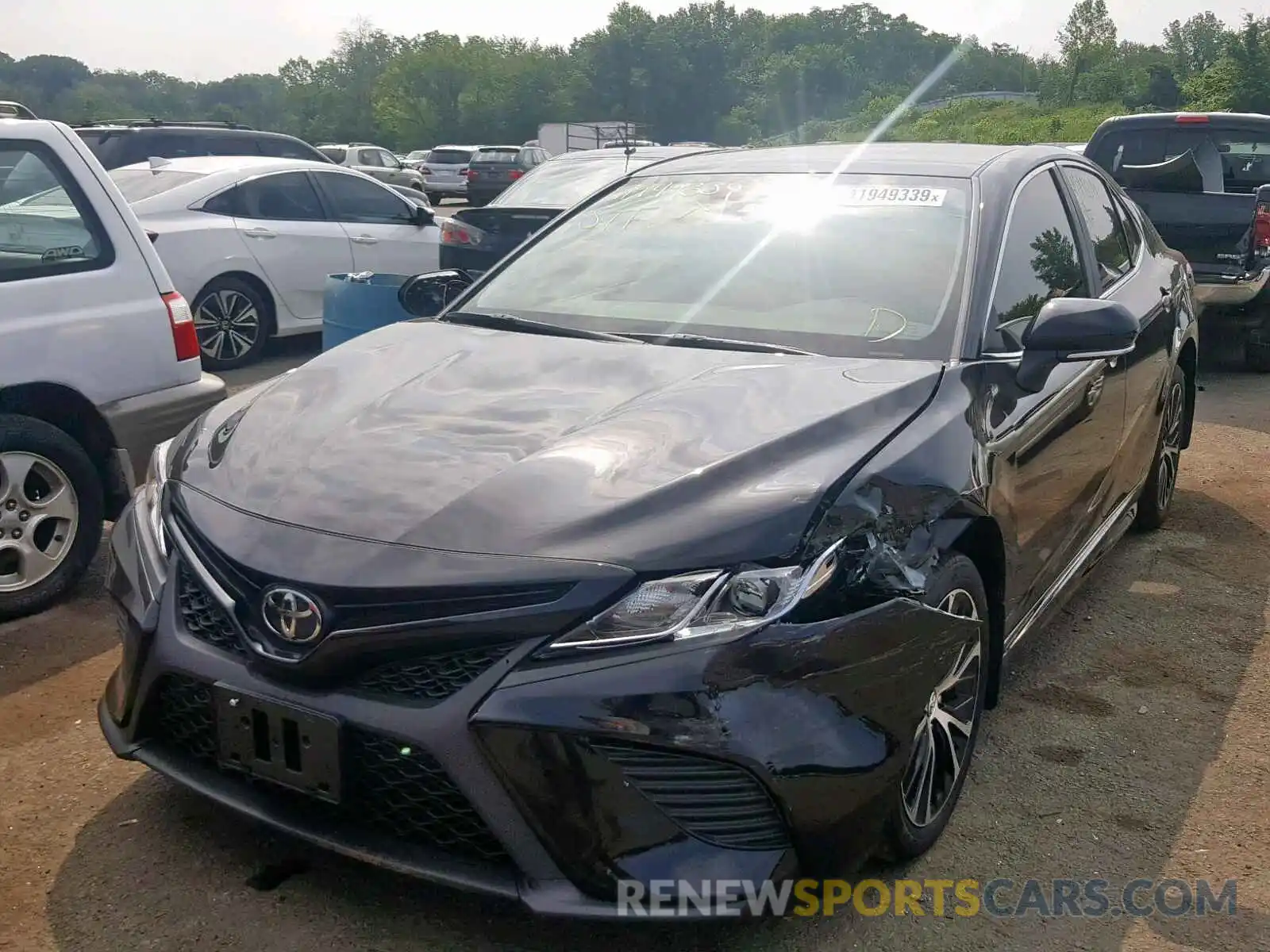 2 Photograph of a damaged car 4T1B11HK7KU692816 TOYOTA CAMRY 2019