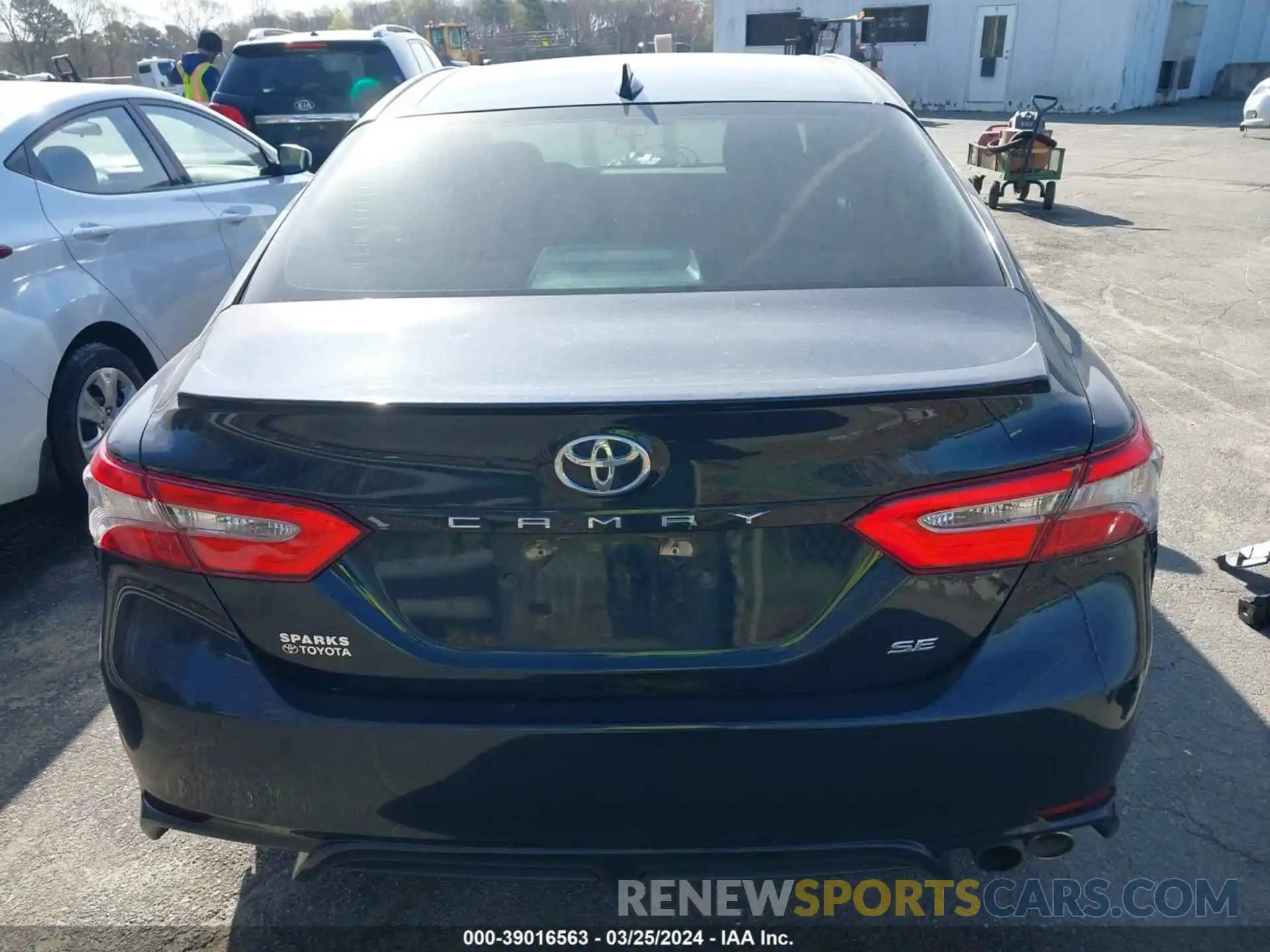 17 Photograph of a damaged car 4T1B11HK7KU693576 TOYOTA CAMRY 2019