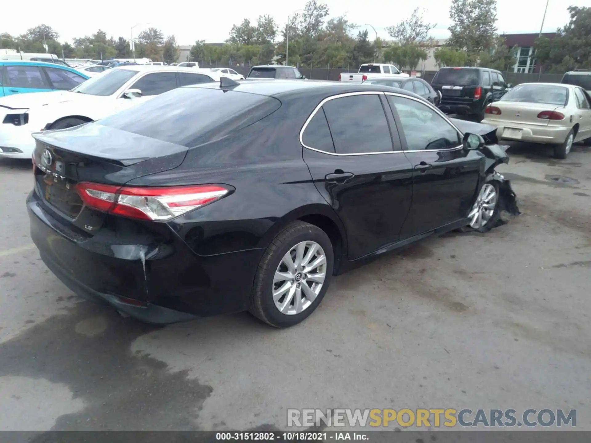 4 Фотография поврежденного автомобиля 4T1B11HK7KU694226 TOYOTA CAMRY 2019