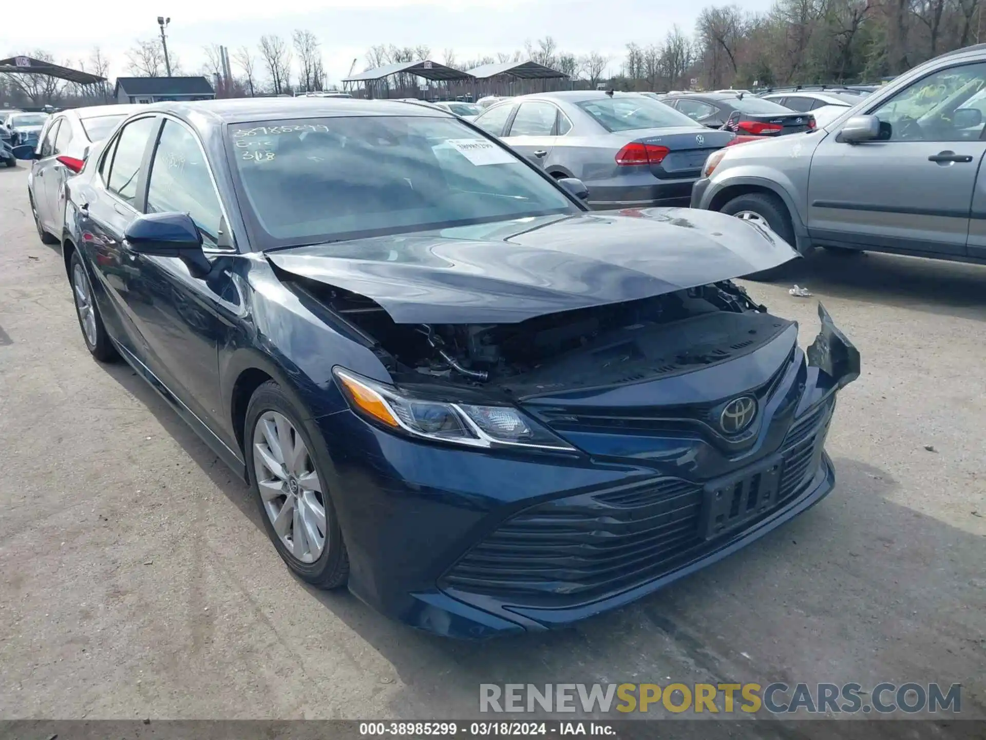 1 Photograph of a damaged car 4T1B11HK7KU696090 TOYOTA CAMRY 2019