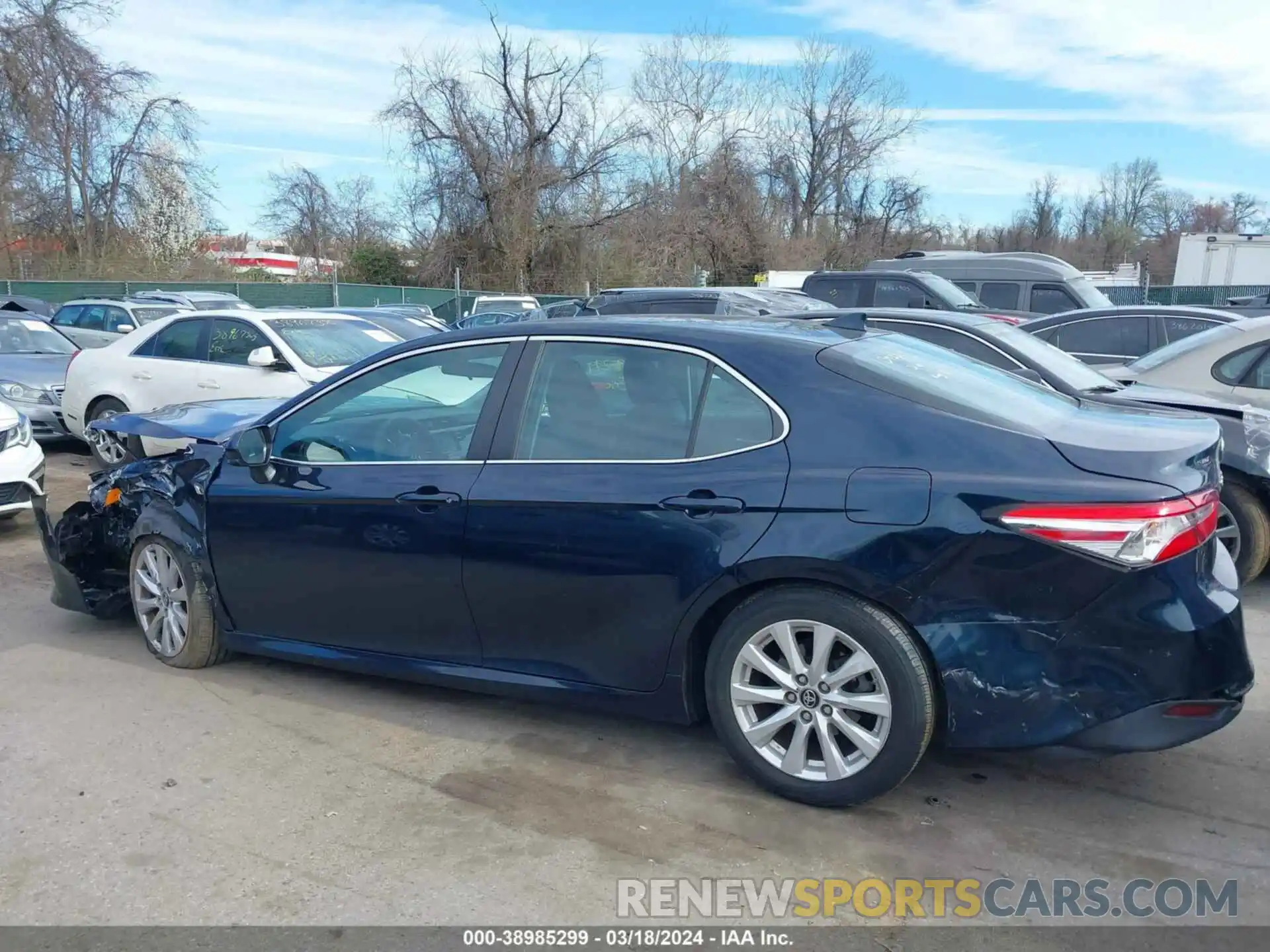 14 Photograph of a damaged car 4T1B11HK7KU696090 TOYOTA CAMRY 2019