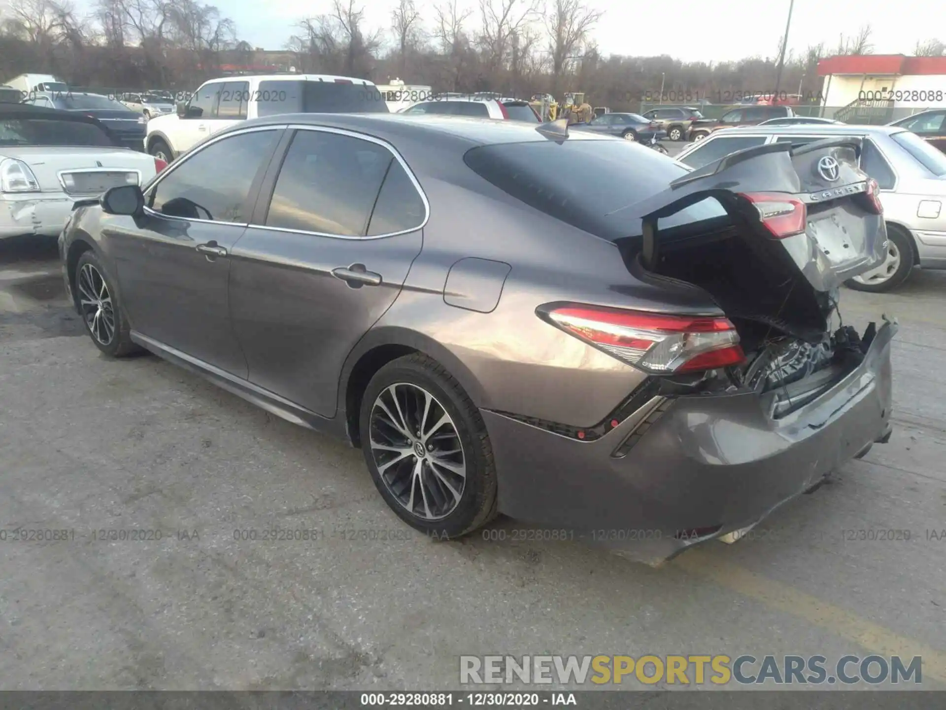 3 Photograph of a damaged car 4T1B11HK7KU696140 TOYOTA CAMRY 2019