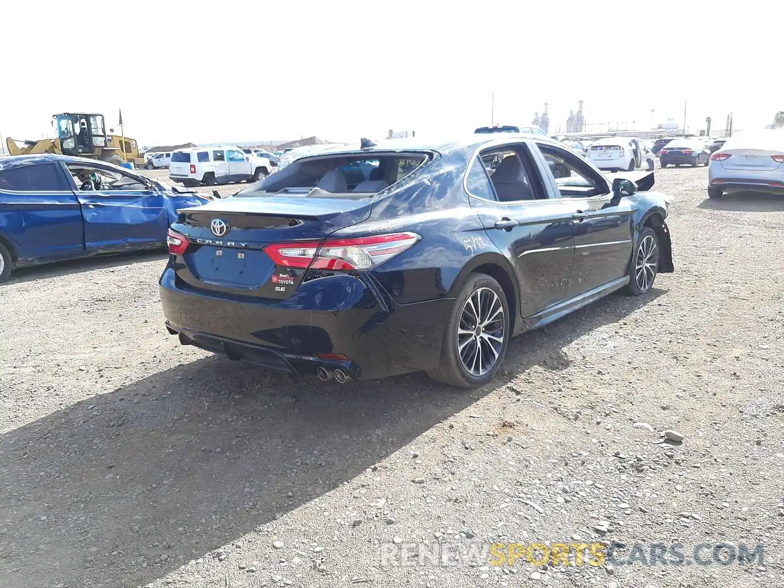 4 Фотография поврежденного автомобиля 4T1B11HK7KU697174 TOYOTA CAMRY 2019