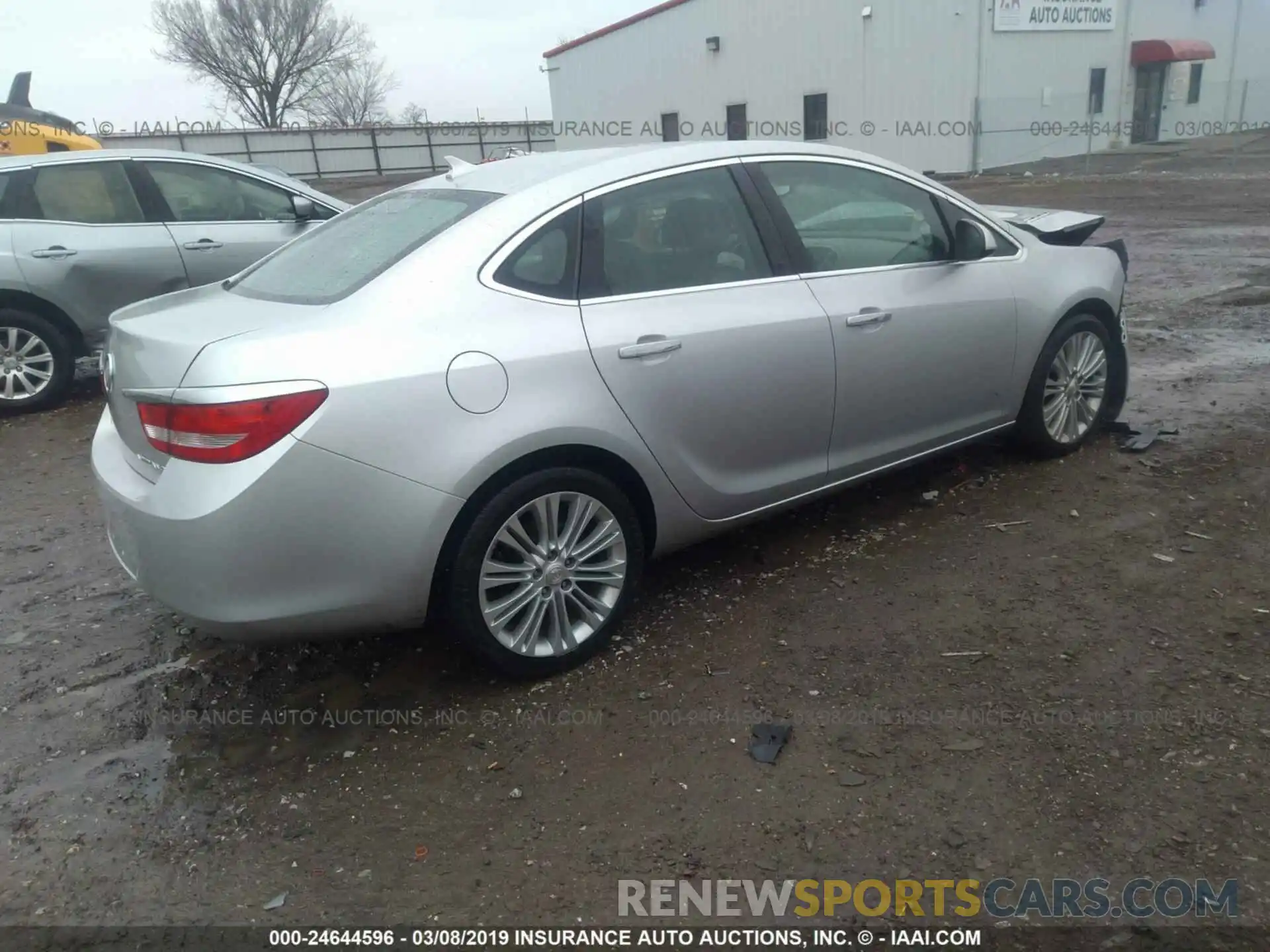 4 Photograph of a damaged car 4T1B11HK7KU698177 TOYOTA CAMRY 2019