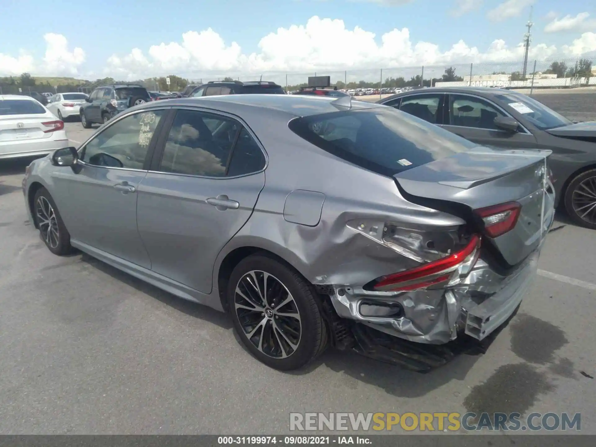 3 Photograph of a damaged car 4T1B11HK7KU698390 TOYOTA CAMRY 2019