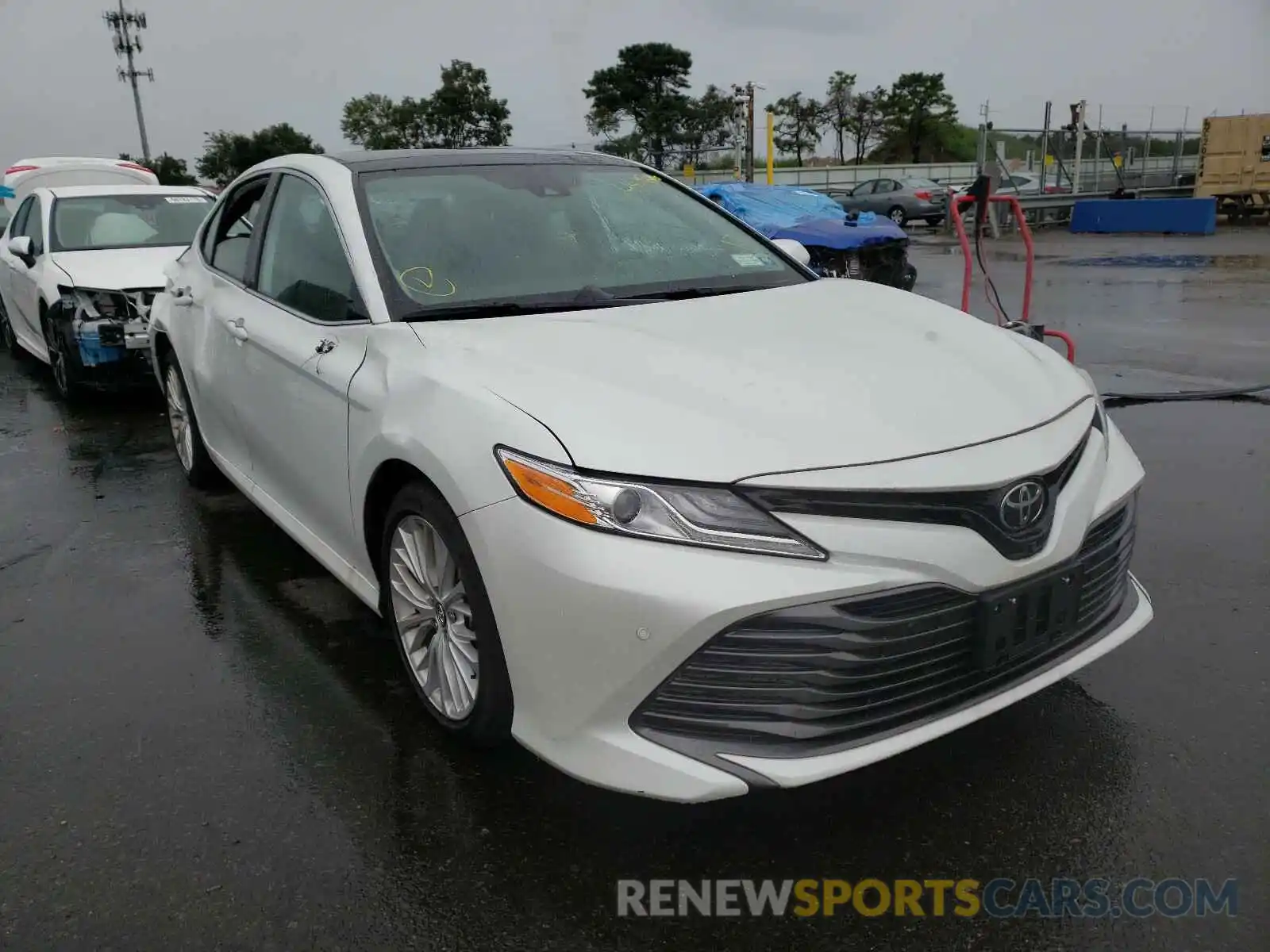 1 Photograph of a damaged car 4T1B11HK7KU699278 TOYOTA CAMRY 2019