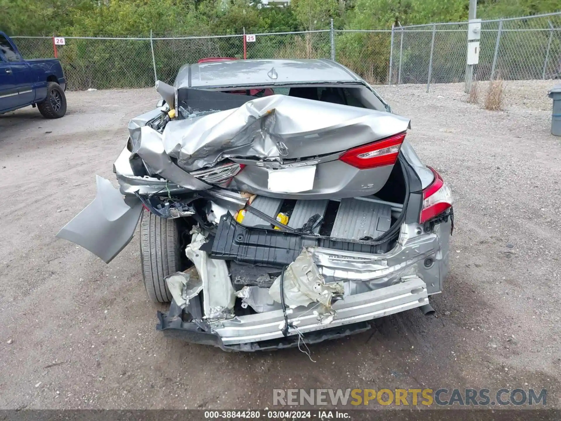 12 Photograph of a damaged car 4T1B11HK7KU703670 TOYOTA CAMRY 2019