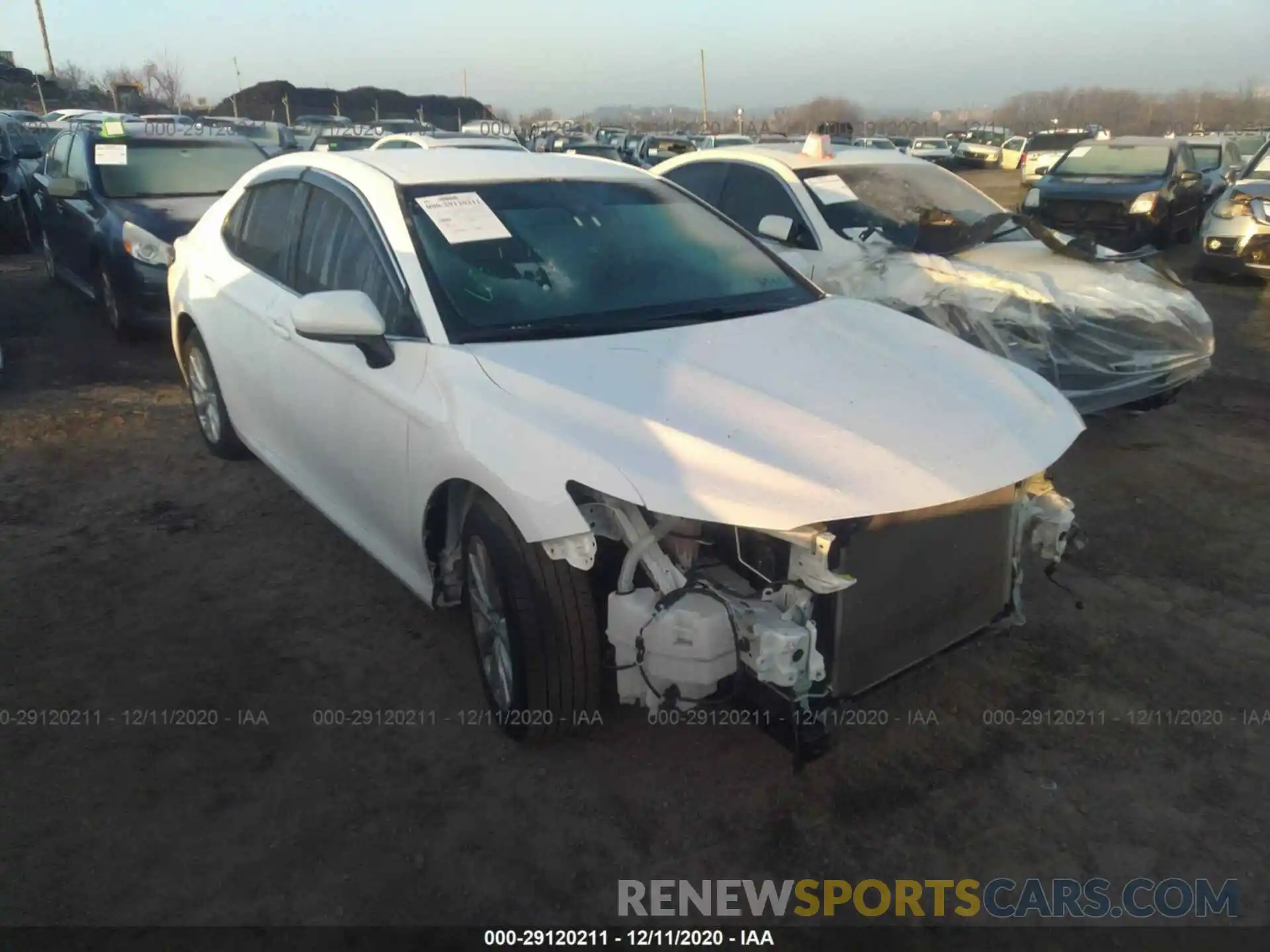 1 Photograph of a damaged car 4T1B11HK7KU704303 TOYOTA CAMRY 2019