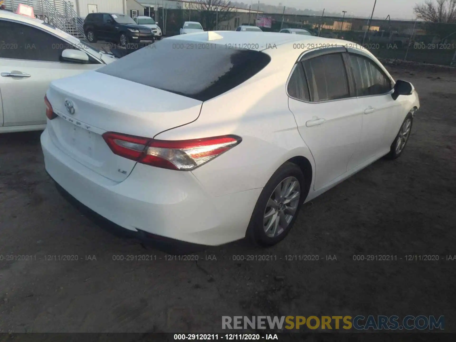 4 Photograph of a damaged car 4T1B11HK7KU704303 TOYOTA CAMRY 2019