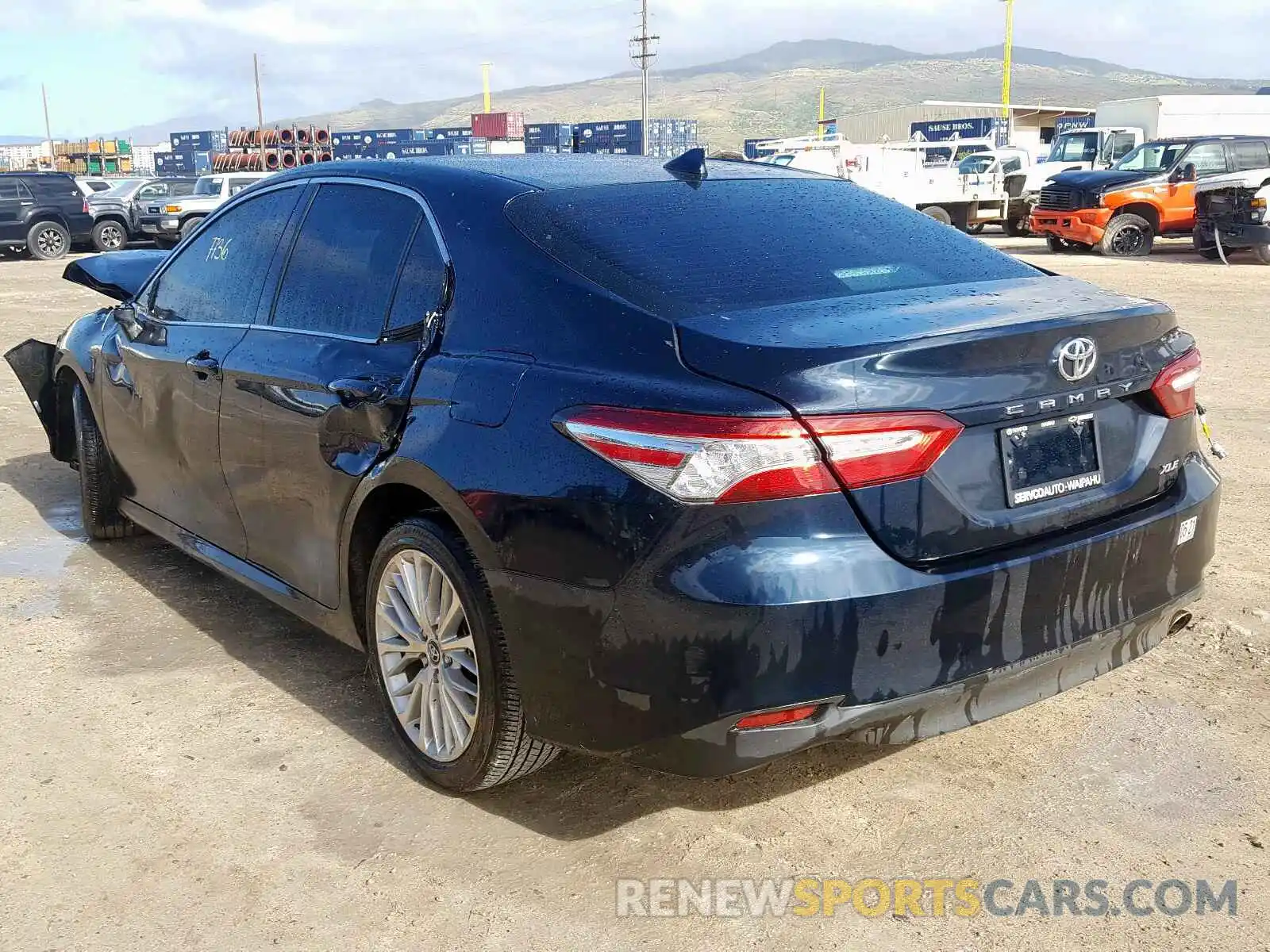 3 Photograph of a damaged car 4T1B11HK7KU704995 TOYOTA CAMRY 2019