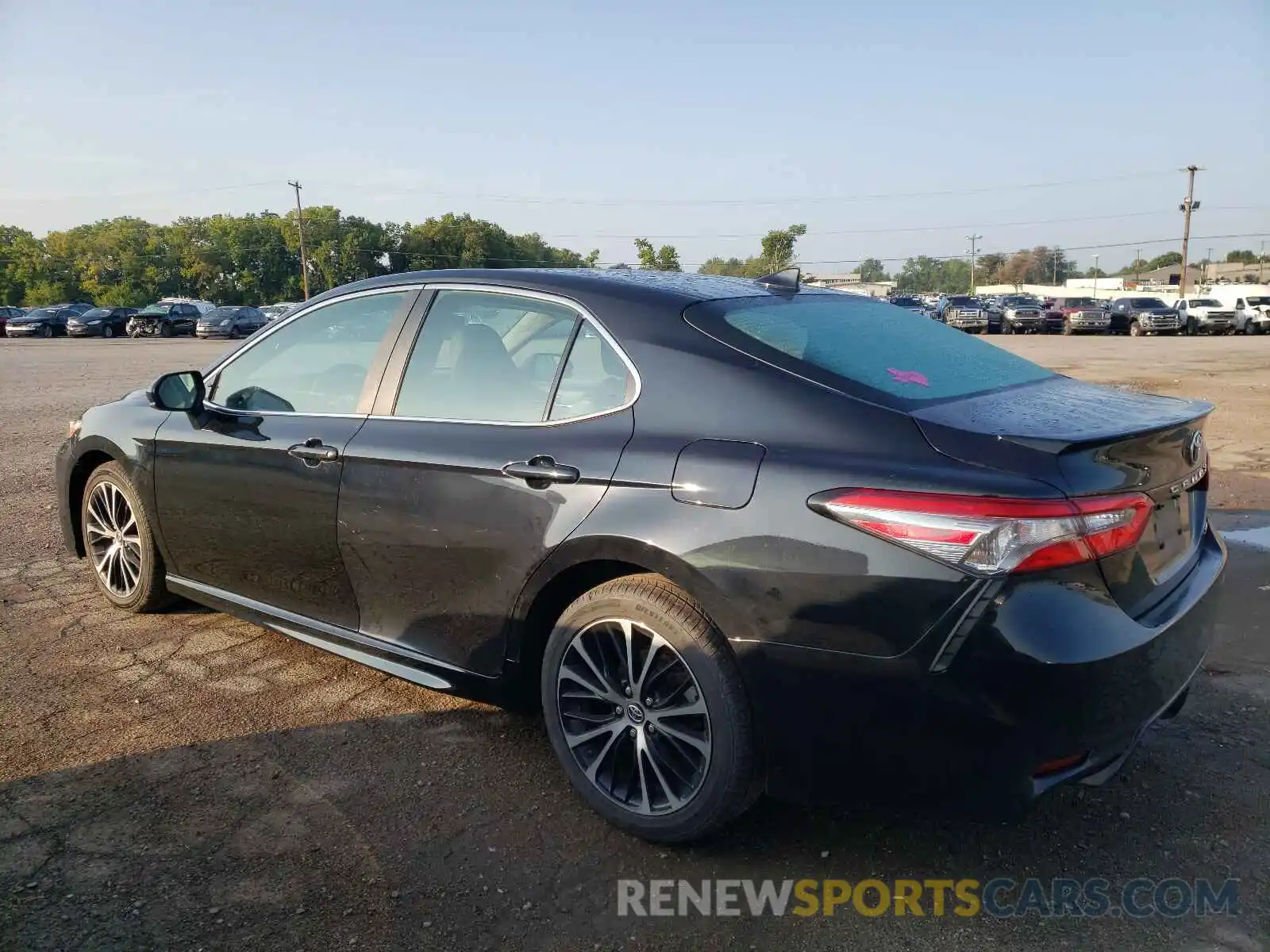 3 Photograph of a damaged car 4T1B11HK7KU707573 TOYOTA CAMRY 2019