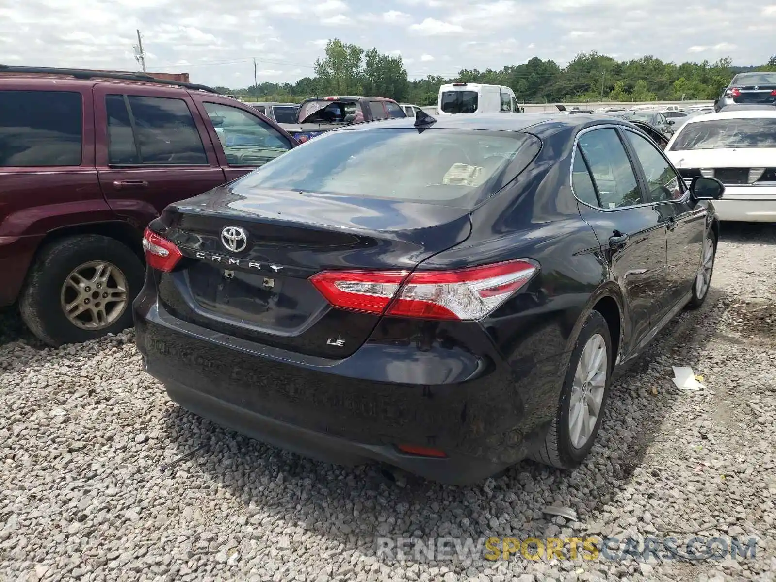 4 Photograph of a damaged car 4T1B11HK7KU708660 TOYOTA CAMRY 2019