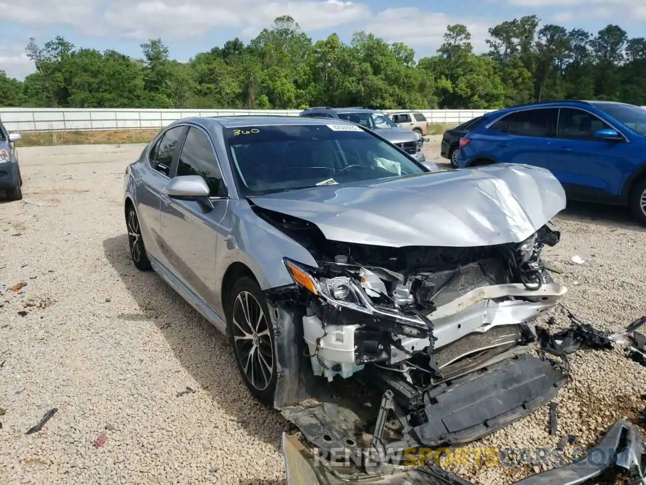 1 Photograph of a damaged car 4T1B11HK7KU709999 TOYOTA CAMRY 2019