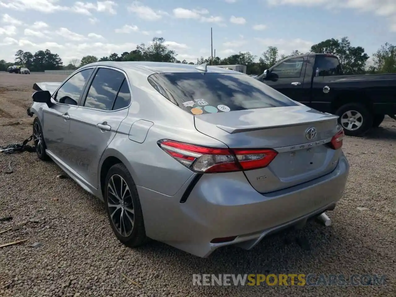 3 Photograph of a damaged car 4T1B11HK7KU709999 TOYOTA CAMRY 2019