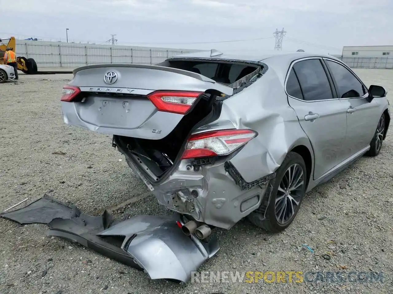 4 Photograph of a damaged car 4T1B11HK7KU712028 TOYOTA CAMRY 2019