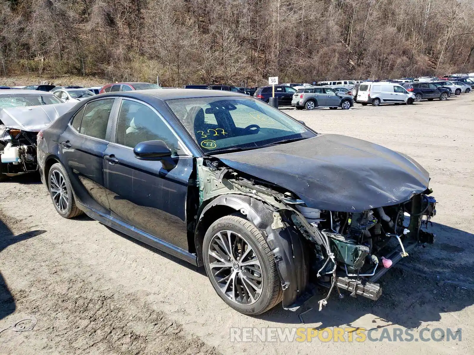 1 Photograph of a damaged car 4T1B11HK7KU713020 TOYOTA CAMRY 2019