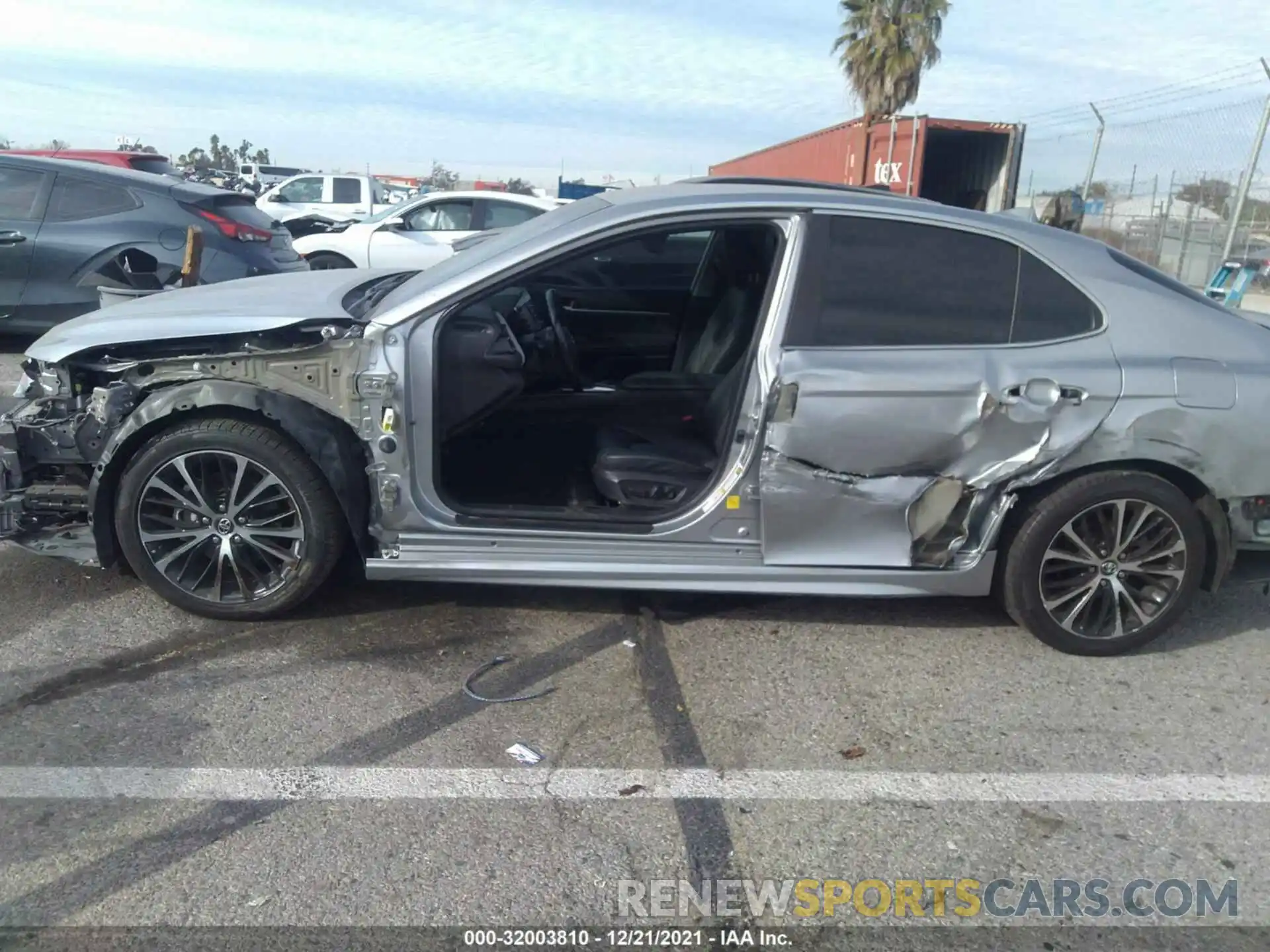 6 Photograph of a damaged car 4T1B11HK7KU713552 TOYOTA CAMRY 2019