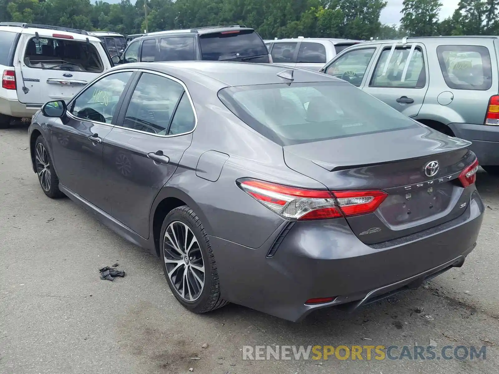 3 Photograph of a damaged car 4T1B11HK7KU716886 TOYOTA CAMRY 2019