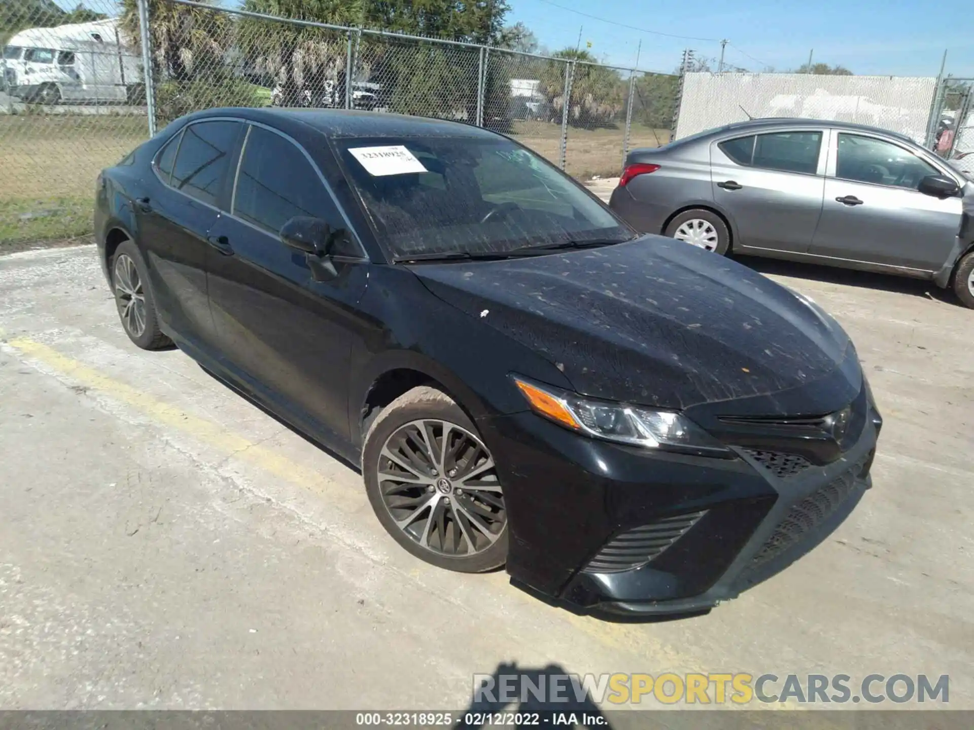 1 Photograph of a damaged car 4T1B11HK7KU718282 TOYOTA CAMRY 2019