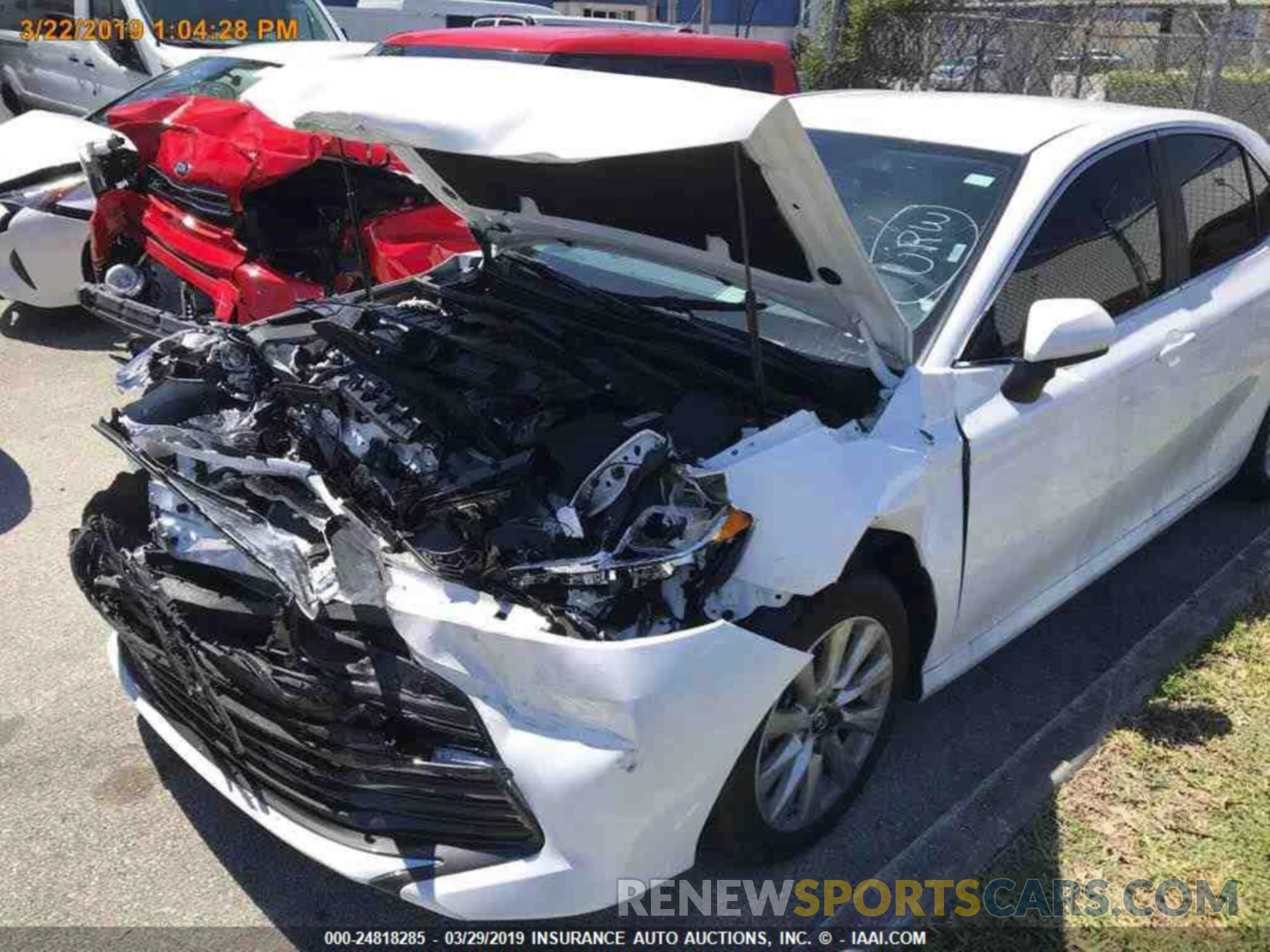 14 Photograph of a damaged car 4T1B11HK7KU720744 TOYOTA CAMRY 2019