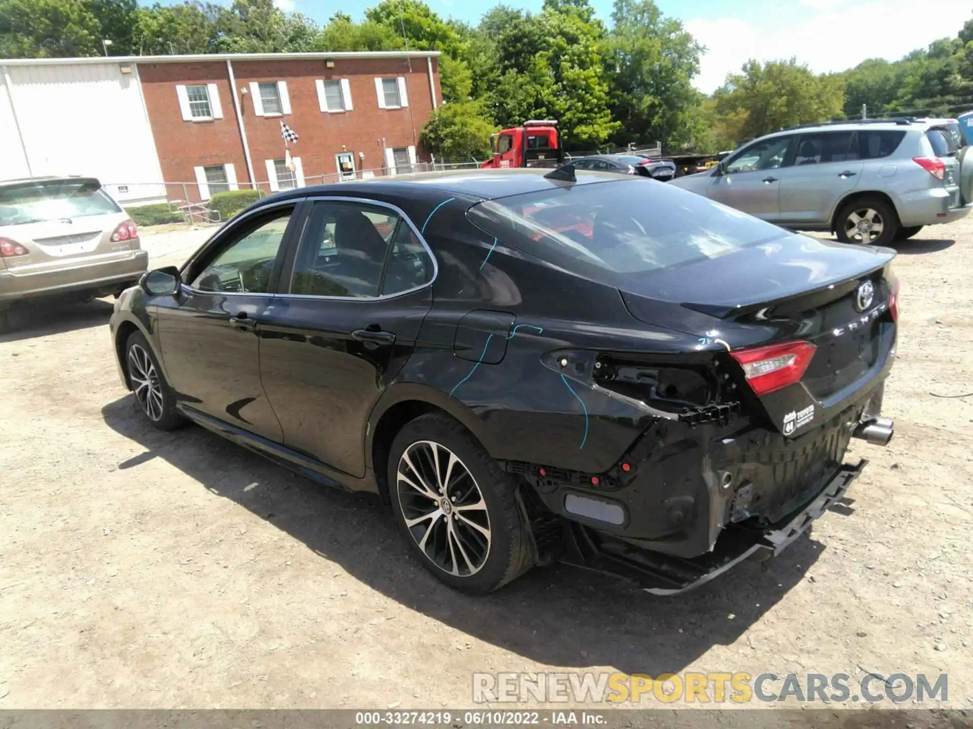 3 Photograph of a damaged car 4T1B11HK7KU721375 TOYOTA CAMRY 2019