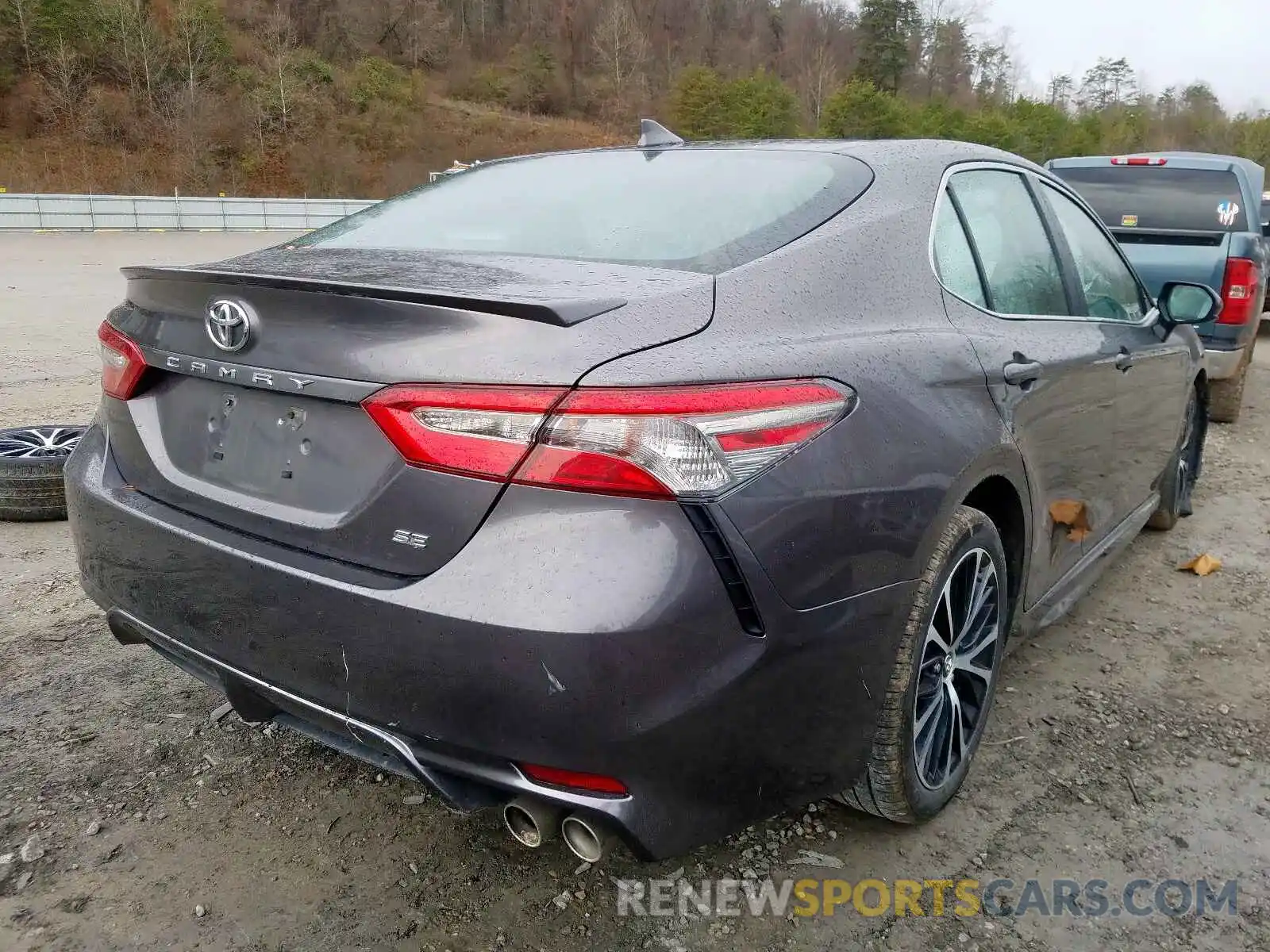 4 Photograph of a damaged car 4T1B11HK7KU721408 TOYOTA CAMRY 2019