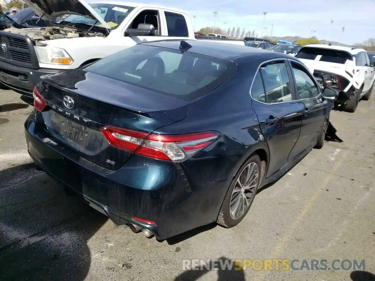 4 Фотография поврежденного автомобиля 4T1B11HK7KU722901 TOYOTA CAMRY 2019