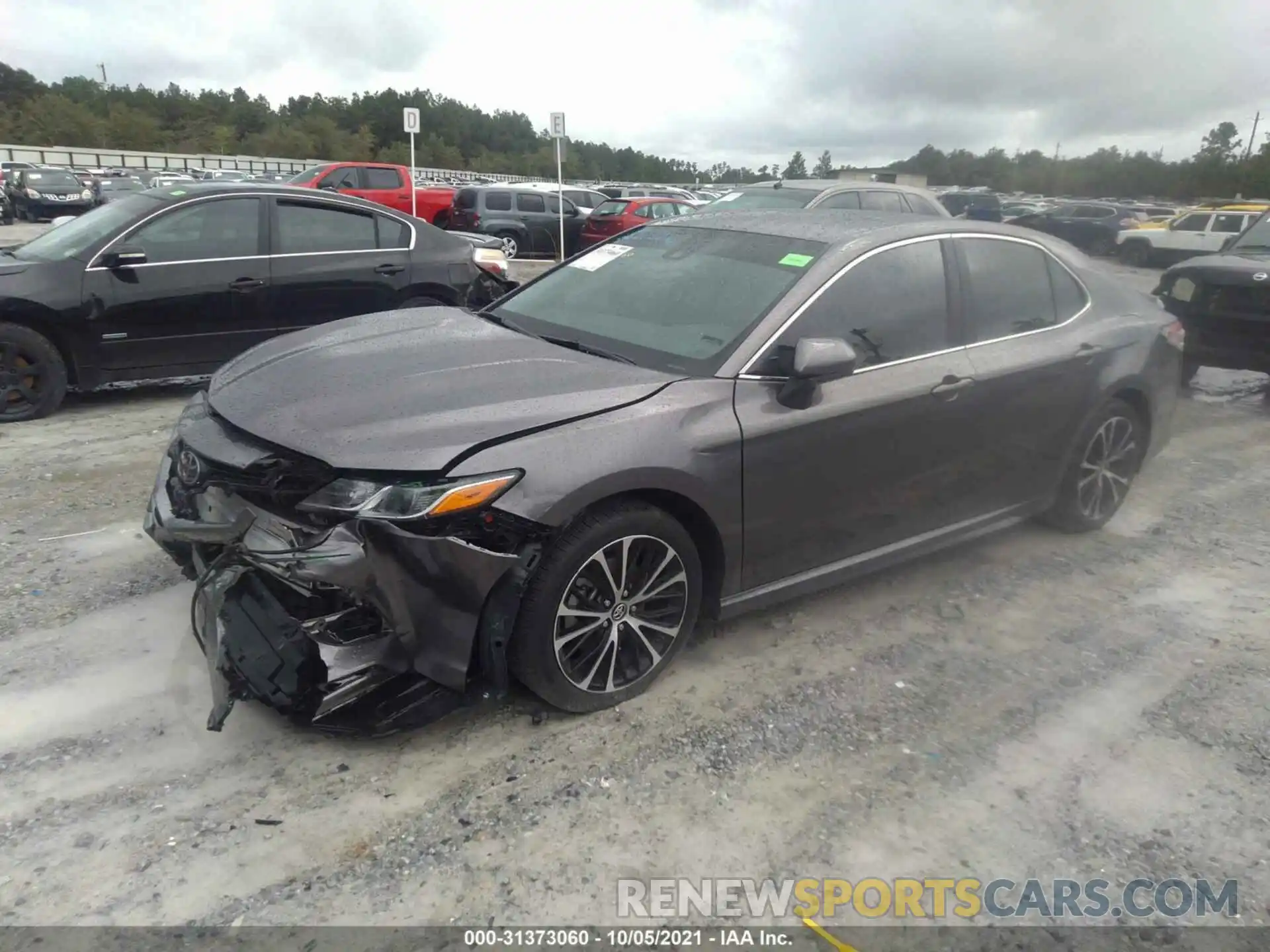 2 Photograph of a damaged car 4T1B11HK7KU724051 TOYOTA CAMRY 2019