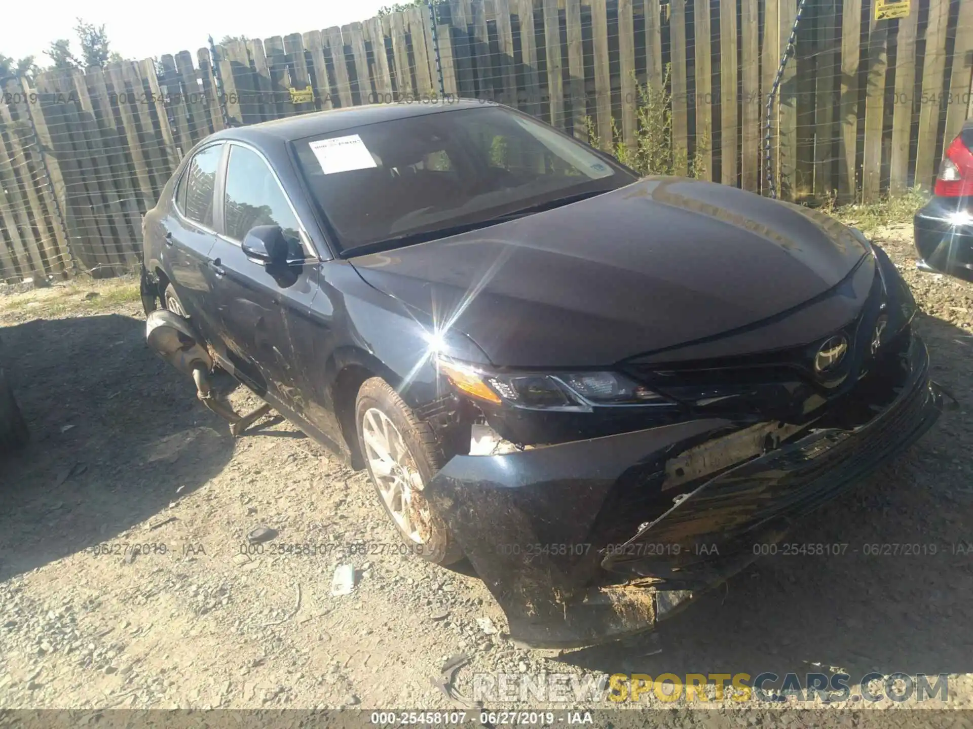 1 Photograph of a damaged car 4T1B11HK7KU724728 TOYOTA CAMRY 2019