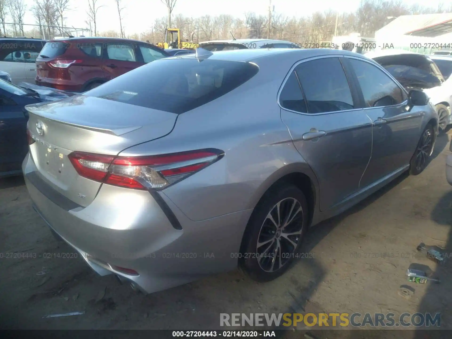 4 Photograph of a damaged car 4T1B11HK7KU725944 TOYOTA CAMRY 2019