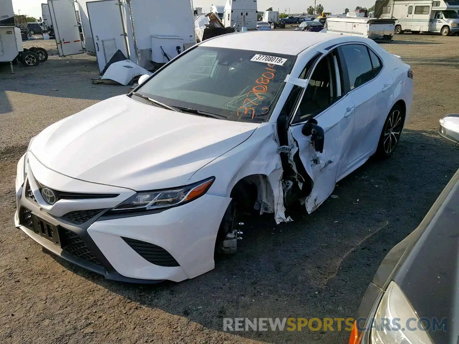 2 Photograph of a damaged car 4T1B11HK7KU726446 TOYOTA CAMRY 2019