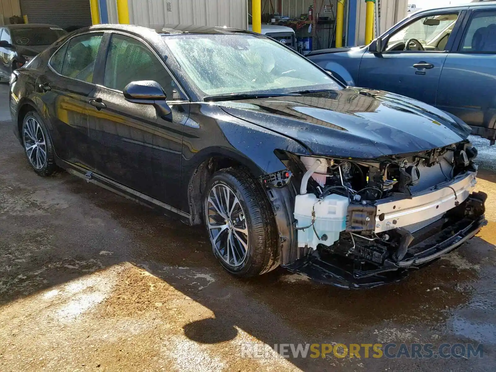 1 Photograph of a damaged car 4T1B11HK7KU727967 TOYOTA CAMRY 2019