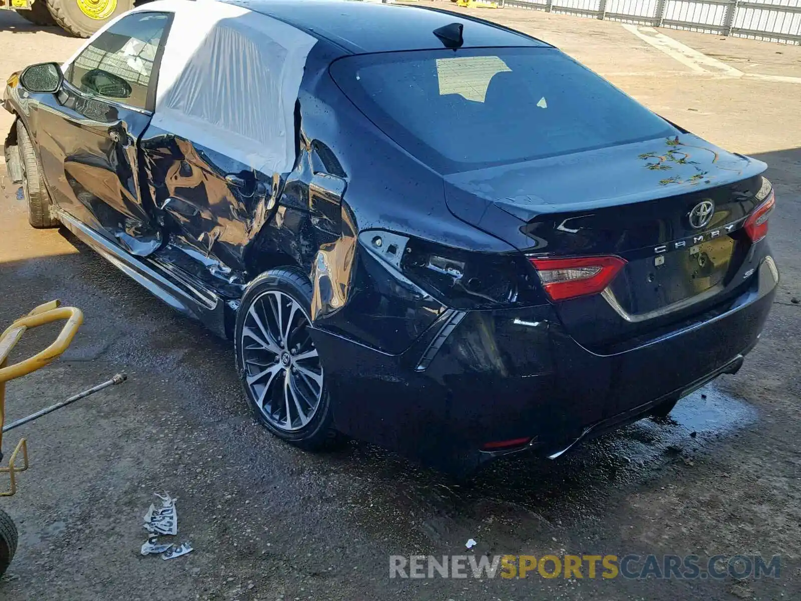 3 Photograph of a damaged car 4T1B11HK7KU727967 TOYOTA CAMRY 2019