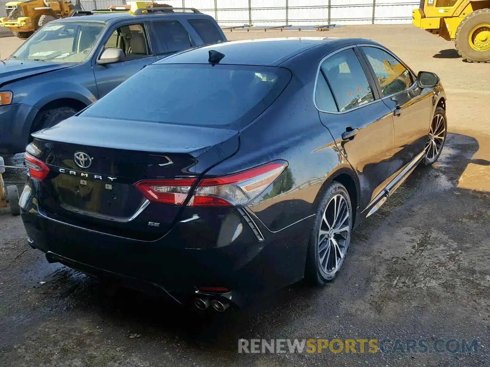 4 Photograph of a damaged car 4T1B11HK7KU727967 TOYOTA CAMRY 2019