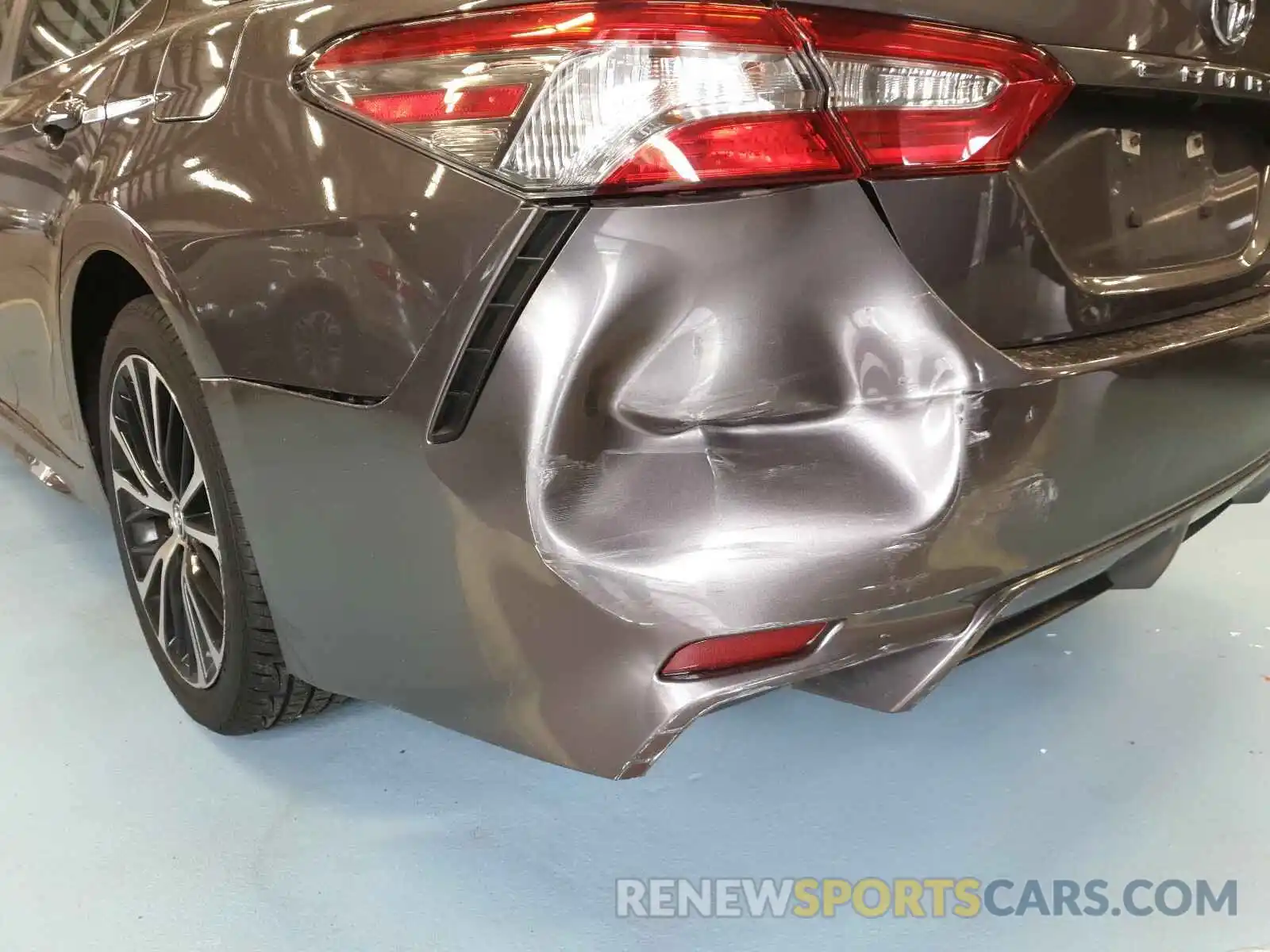 9 Photograph of a damaged car 4T1B11HK7KU729105 TOYOTA CAMRY 2019