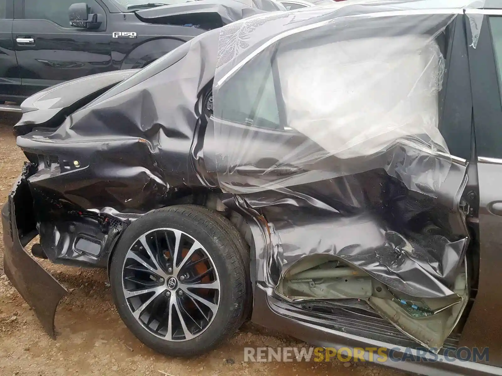 9 Photograph of a damaged car 4T1B11HK7KU729864 TOYOTA CAMRY 2019