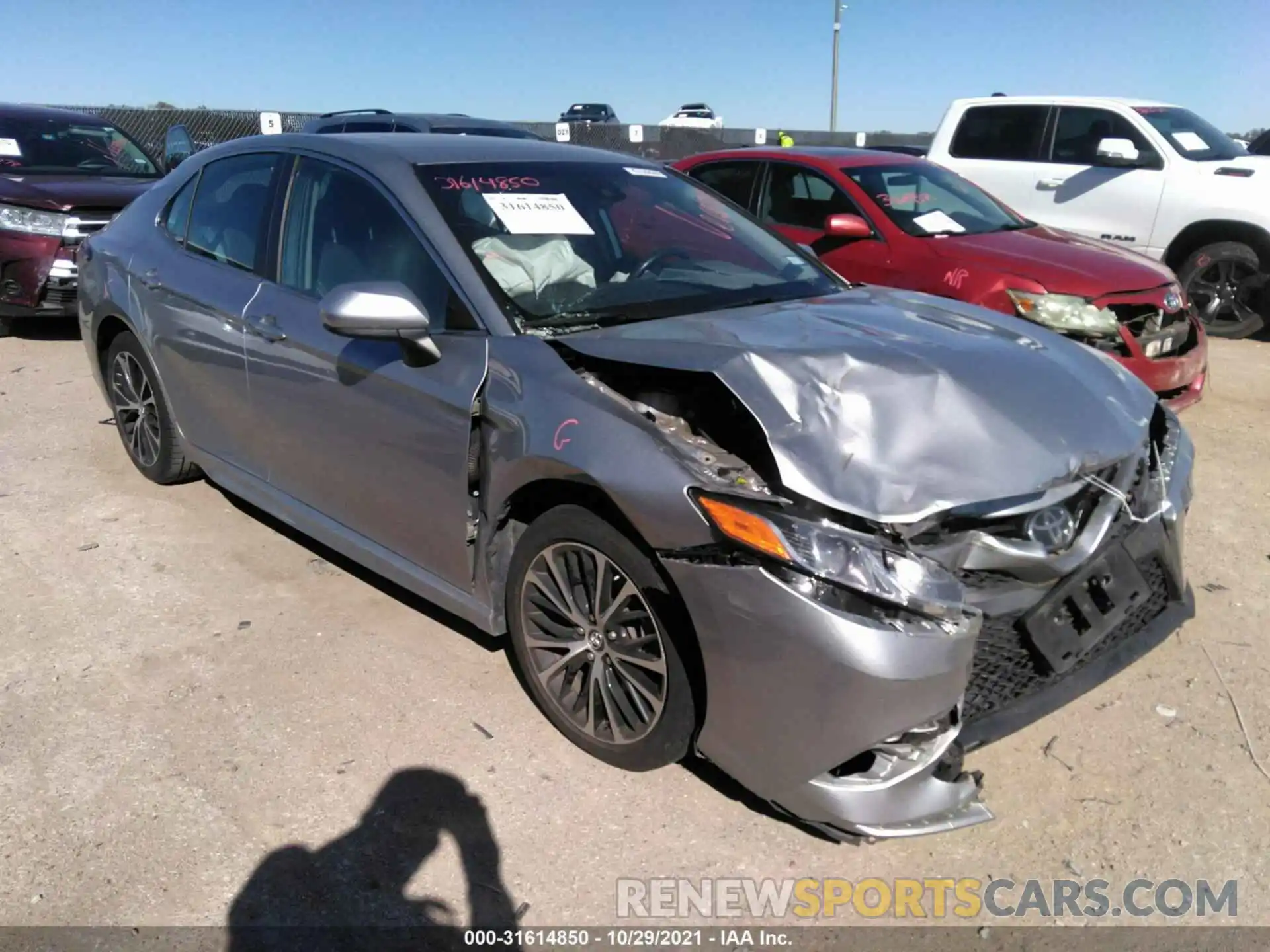 6 Photograph of a damaged car 4T1B11HK7KU730075 TOYOTA CAMRY 2019